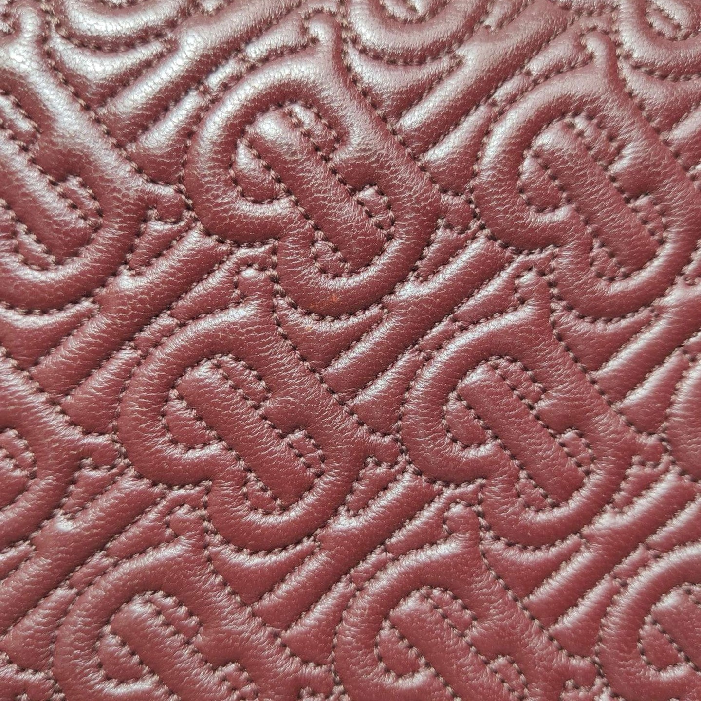 Burberry - Quilted TB Bag - Lambskin leather - Burgundy - (Small)