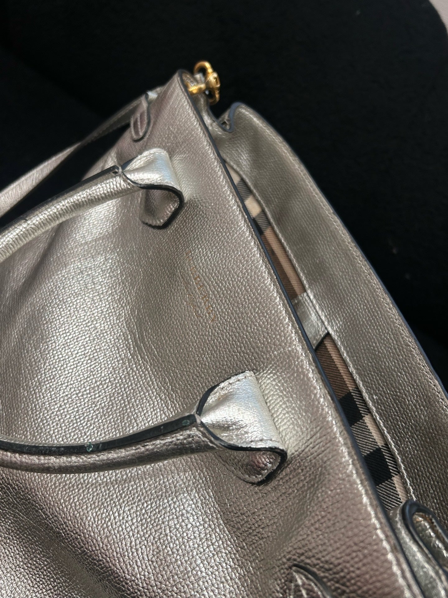 Burberry - Tassel Detail Tote Bag 4068349 - Pebbled leather - Silver - (medium)