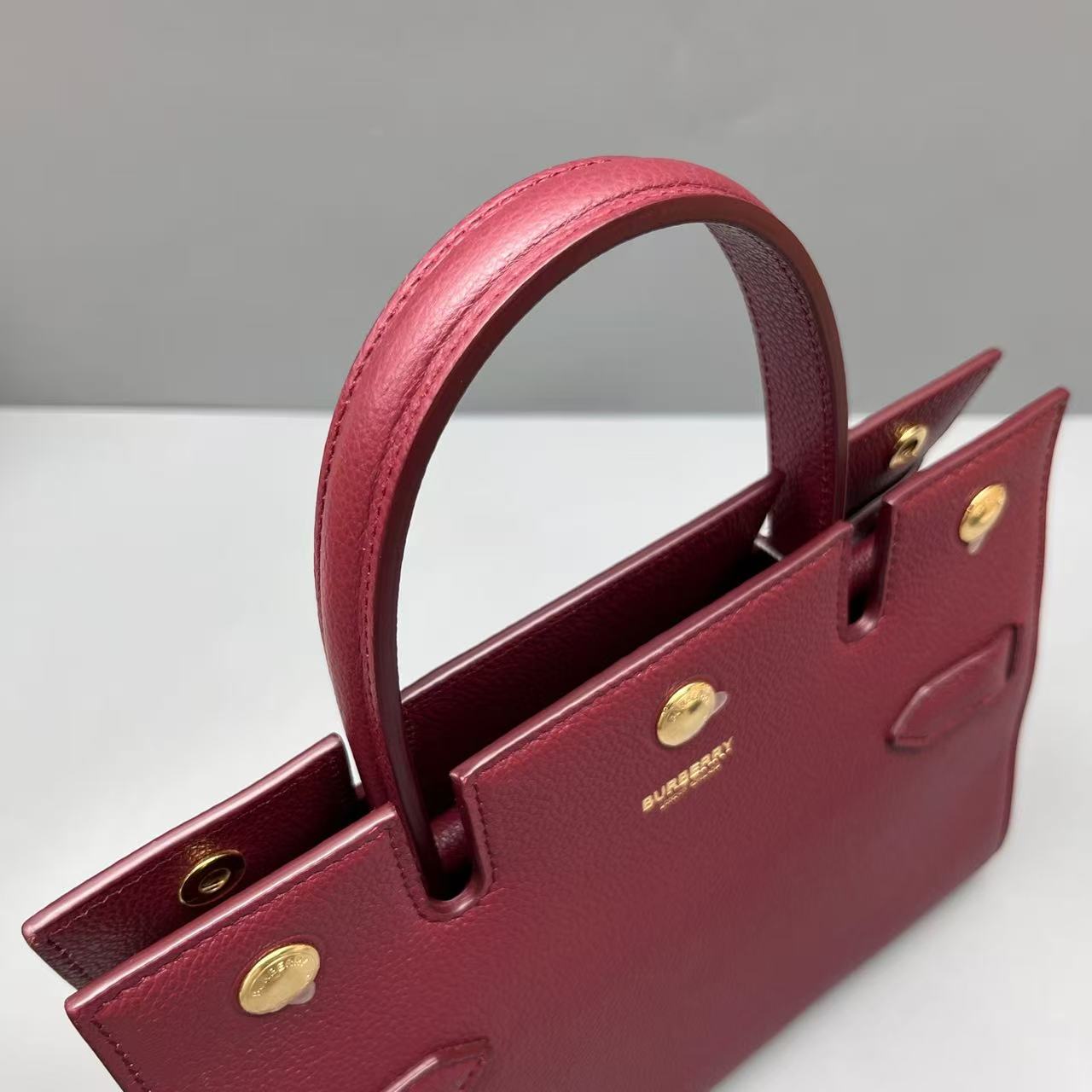 Burberry - Taylor bag - Pebbled leather - Burgundy - (small)
