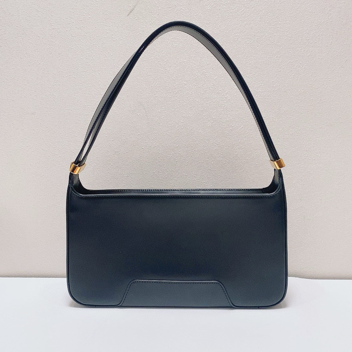 Burberry - TB - Leather - Black