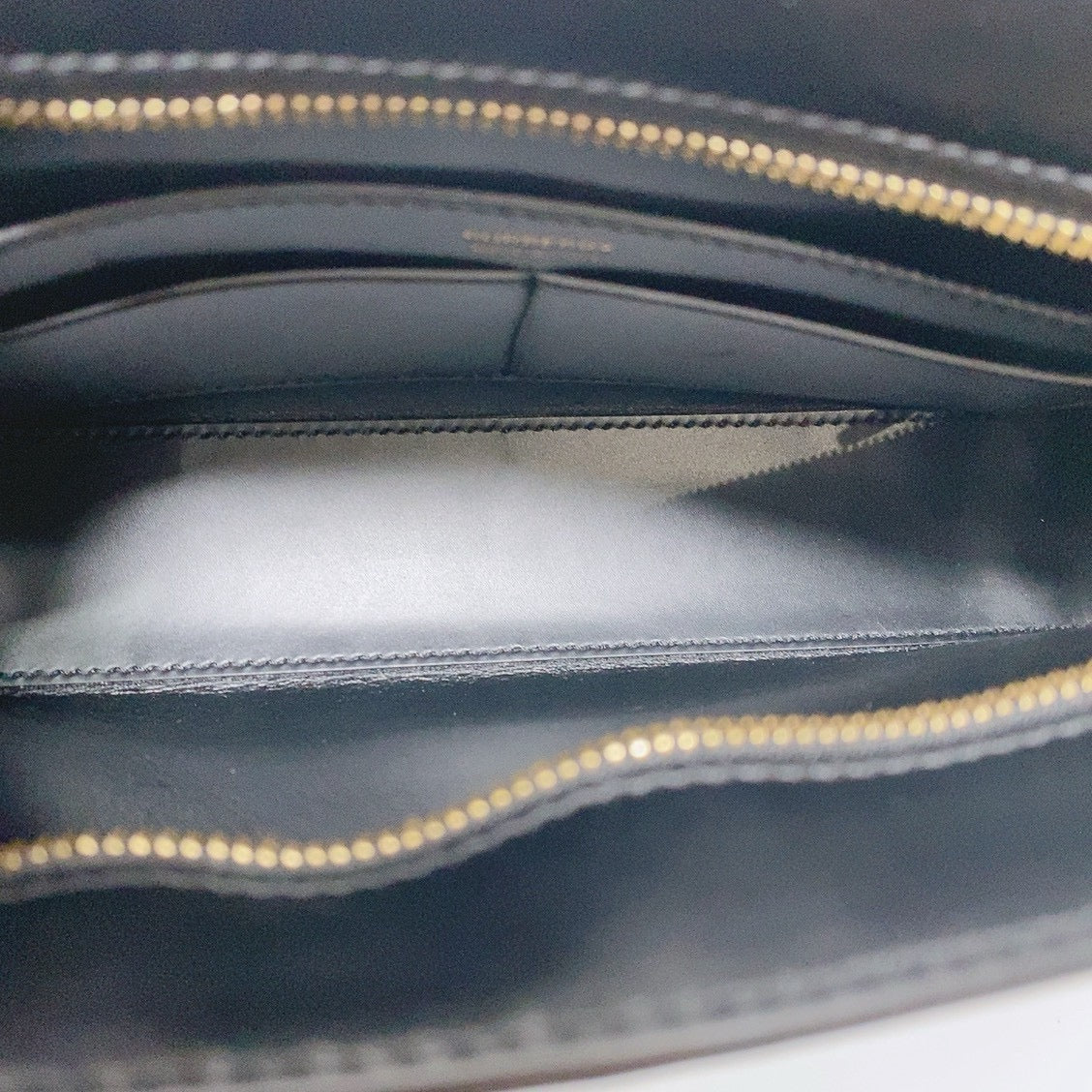 Burberry - TB Shoulder Bag - Leather - Black