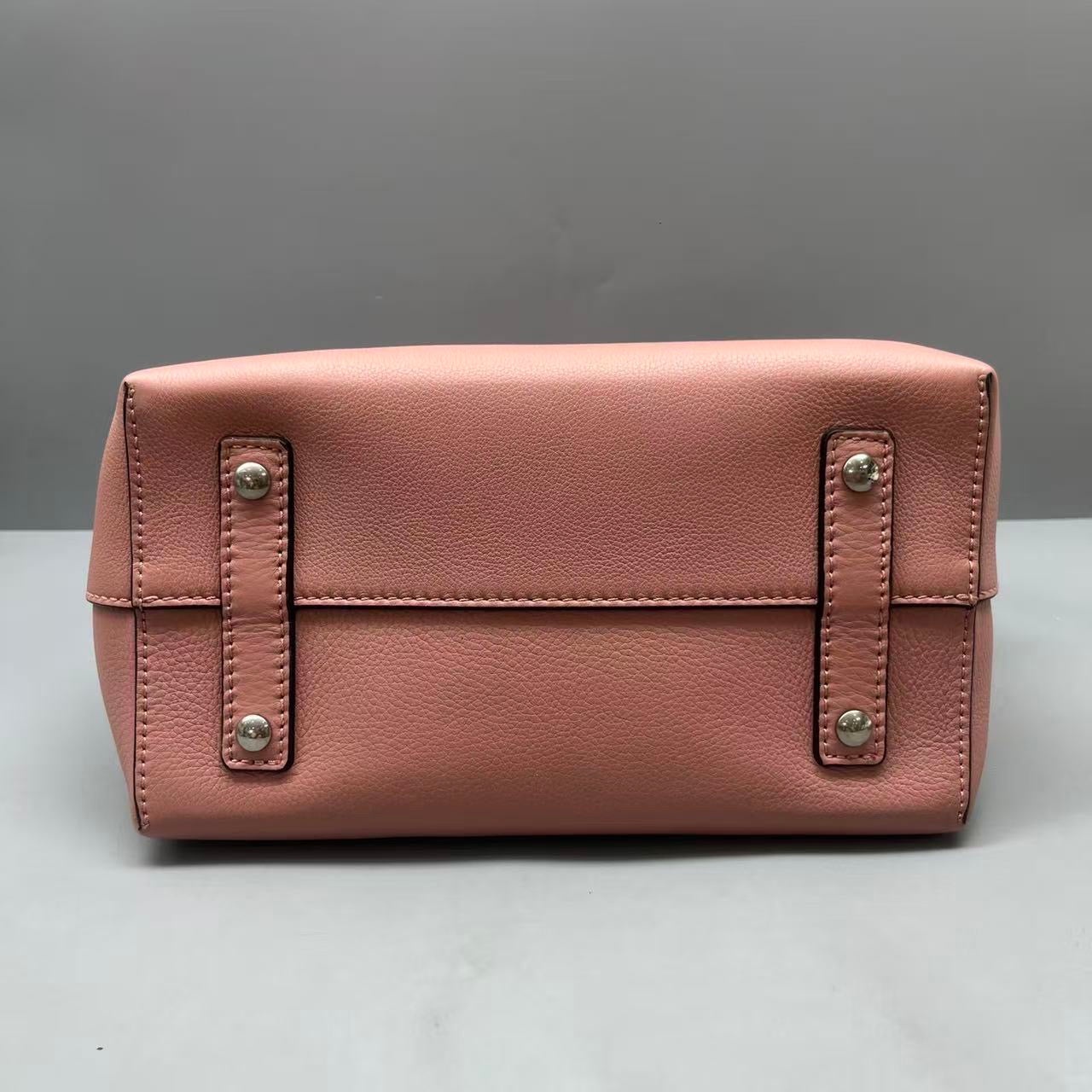 Burberry - The Belt Bag - Pebbled leather - Pink - (Medium)