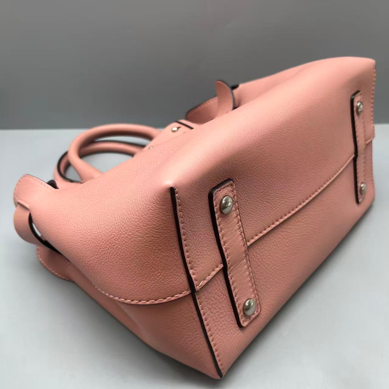 Burberry - The Belt Bag - Pebbled leather - Pink - (Medium)