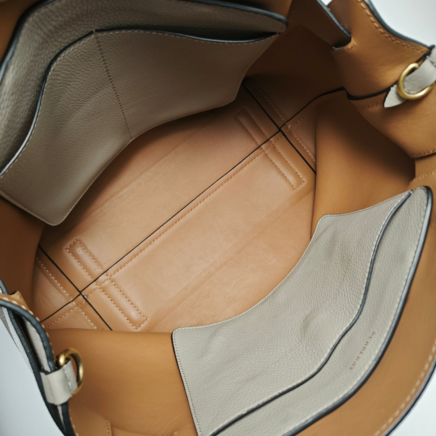 Burberry - The Belt - Grained leather - Beige with White Accents - (medium)