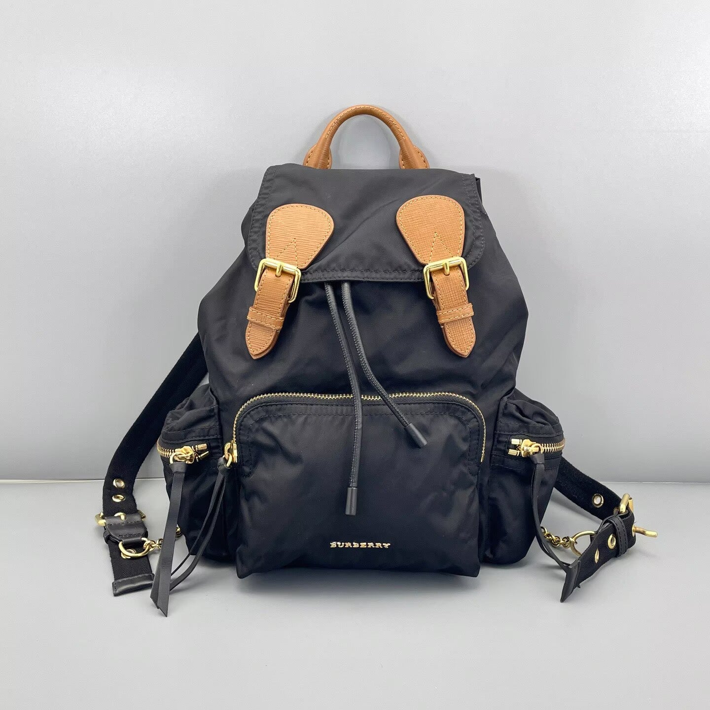 Burberry - The Rucksack - Nylon and leather - Black - (medium)