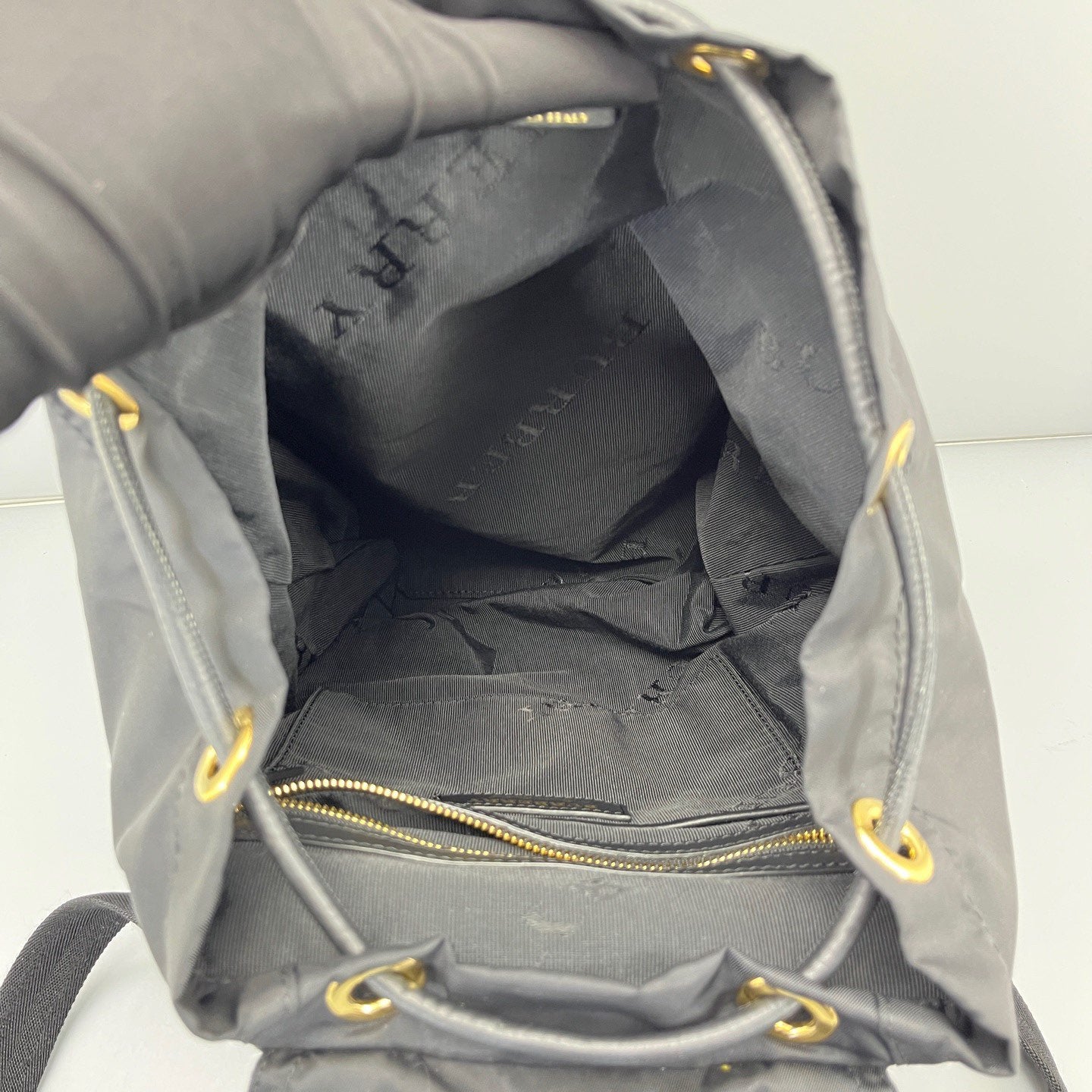 Burberry - The Rucksack - Nylon and leather - Black - (medium)