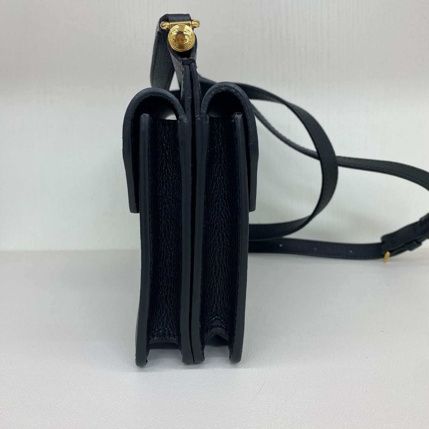Burberry - Title - Grained leather - Black with Gold-Tone Hardware - (Small)
