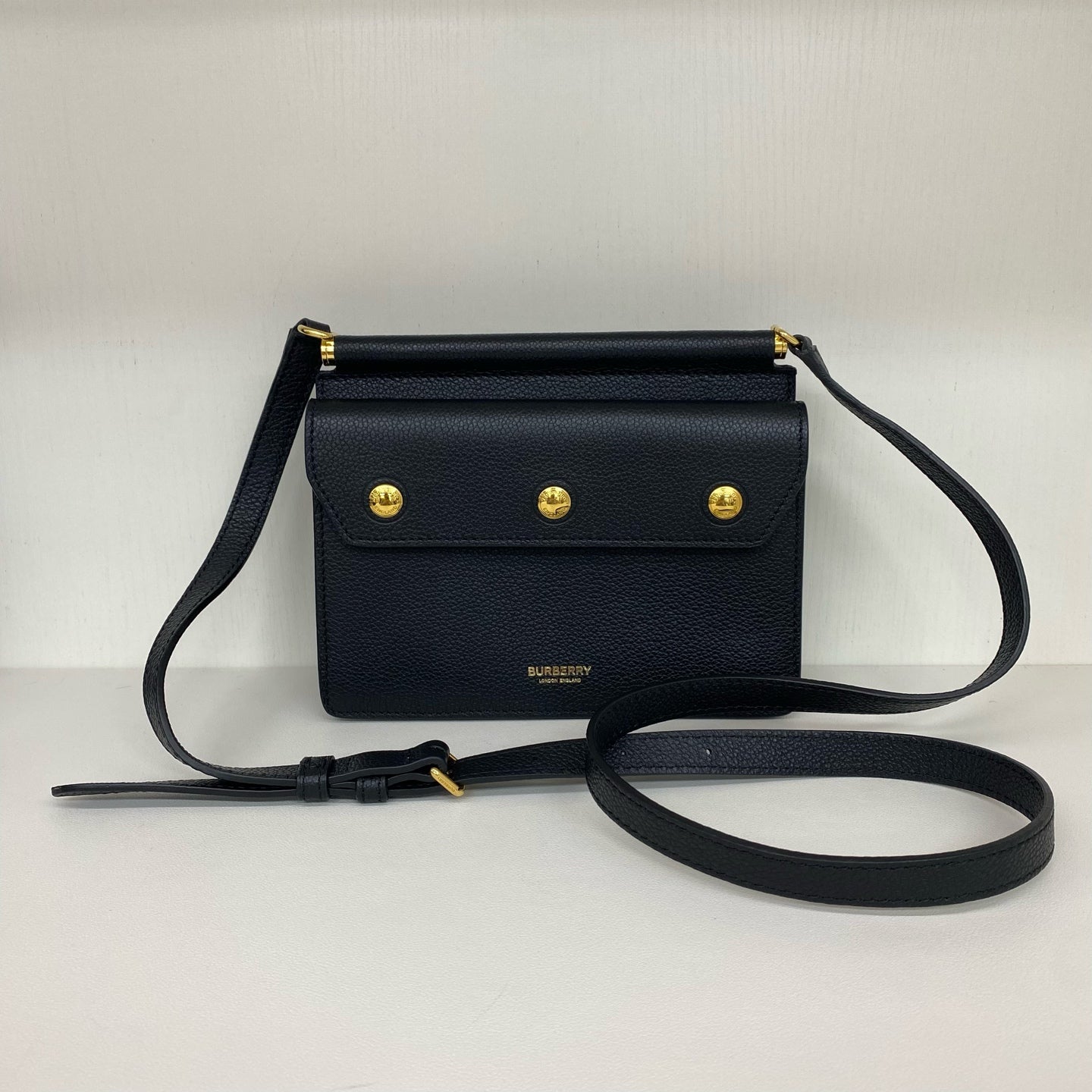 Burberry - Title - Grained leather - Black with Gold-Tone Hardware - (Small)