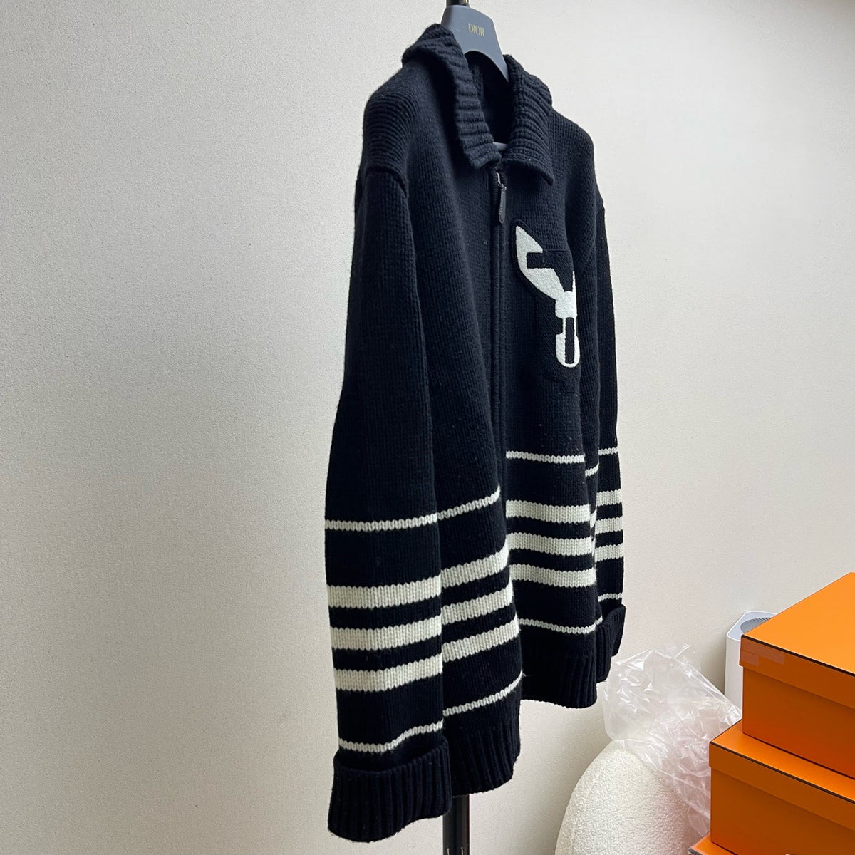 Burberry - Year of the Rabbit Limited Edition - Wool - Black - (XL)