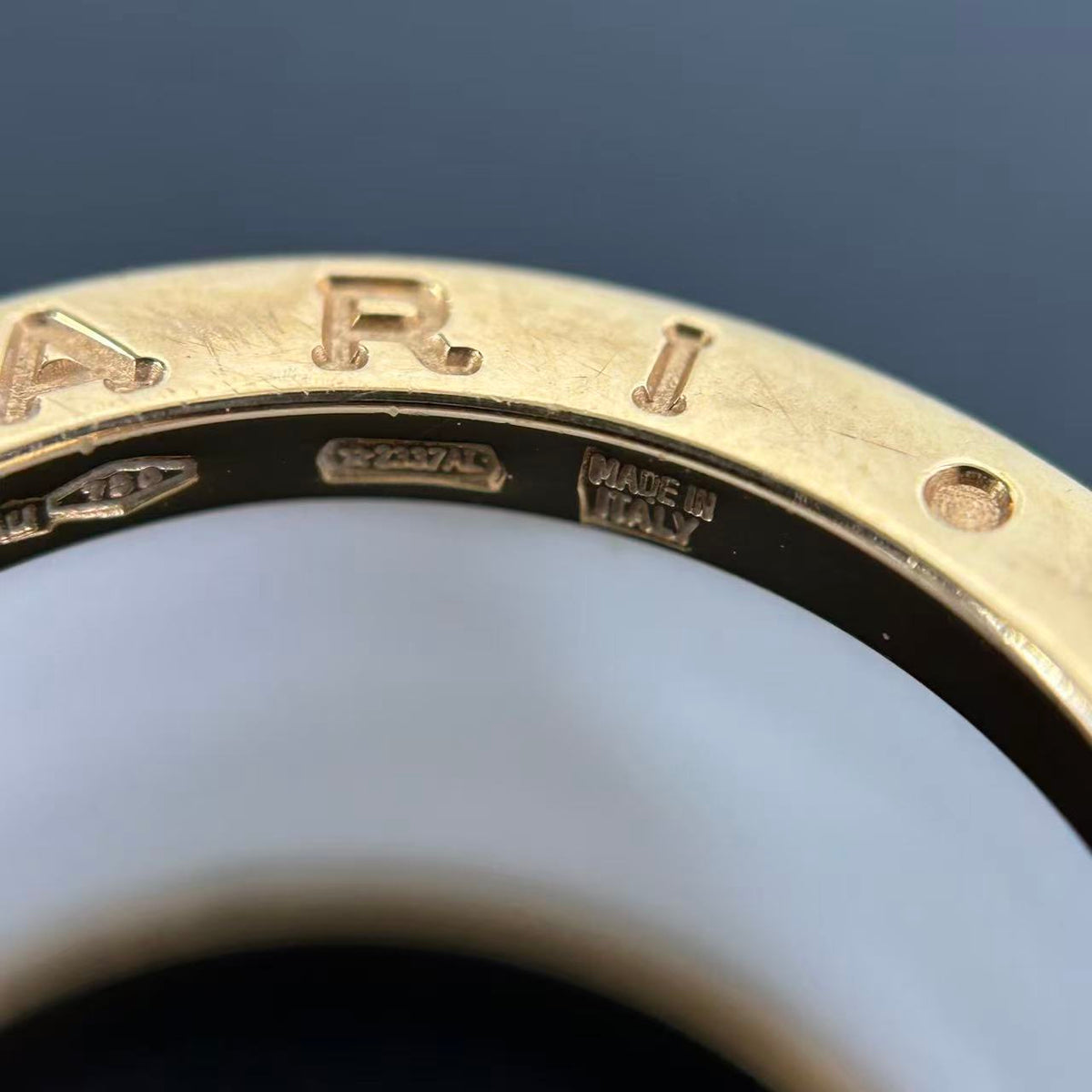 Bvlgari - B.Zero 1 - Yellow gold - White - (52)