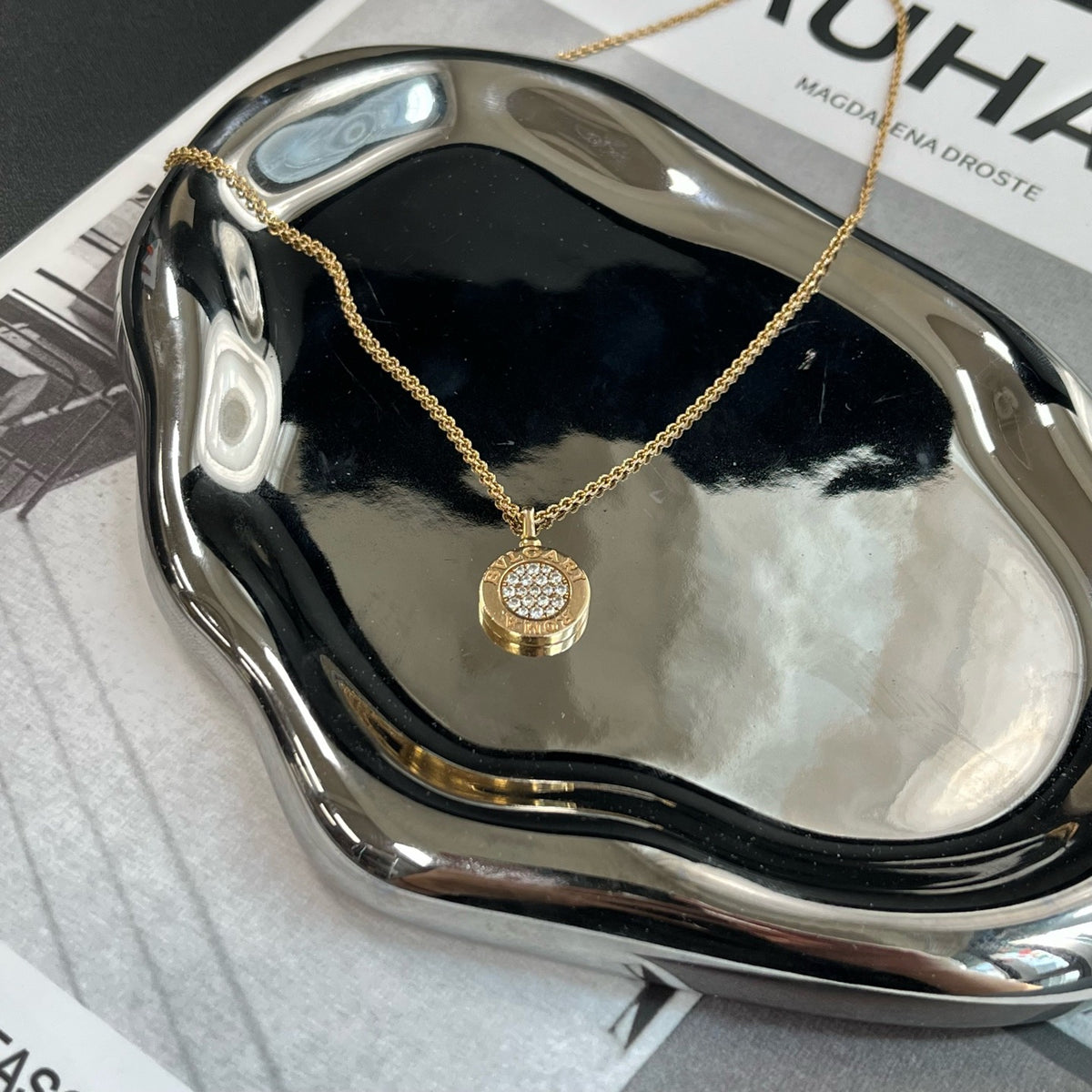 Bvlgari - Bulgari Bulgari - 18k yellow gold with diamonds and black onyx - Gold