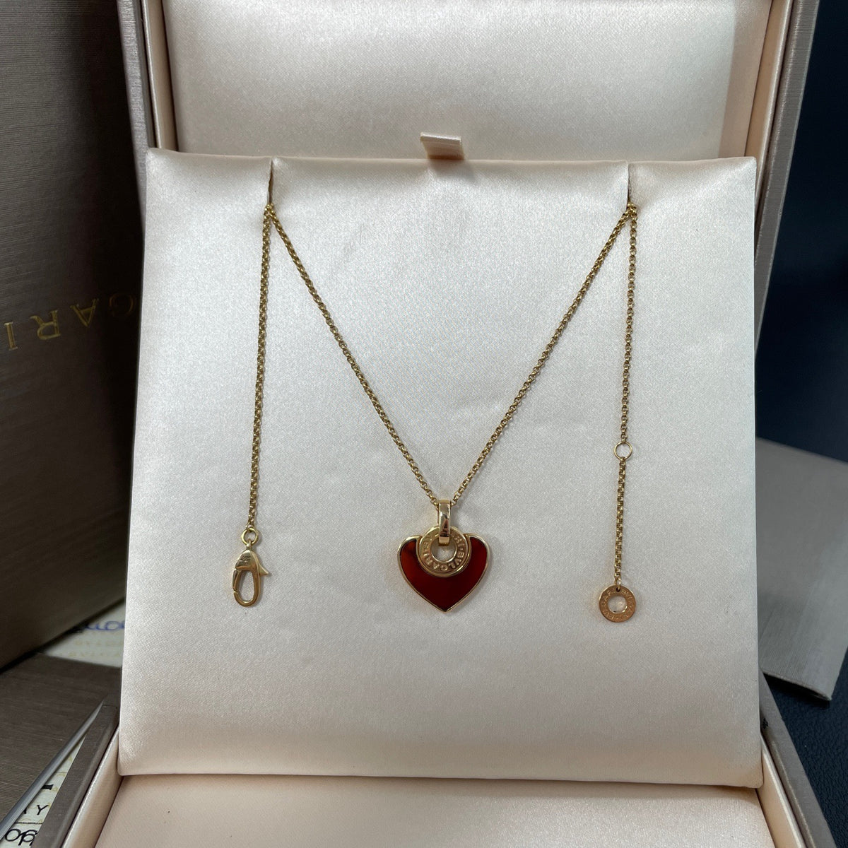 Bvlgari - BVLGARI BVLGARI Heart Pendant Necklace - 18k rose gold and carnelian - Red - (44 cm)