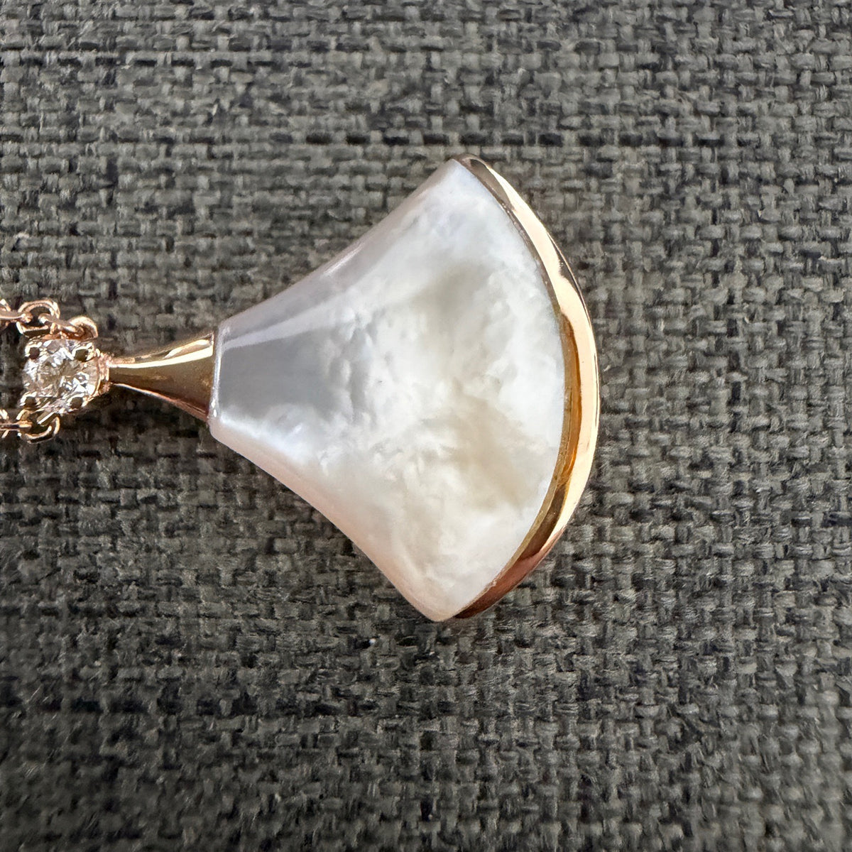 Bvlgari - Divas' Dream Small - 18k rose gold, white mother-of-pearl and diamond - Multicolour