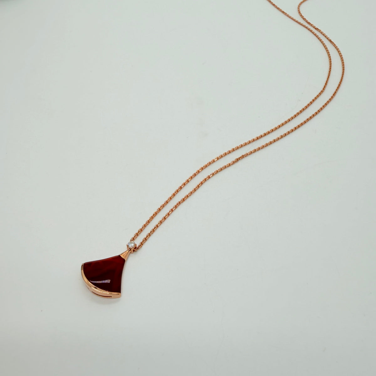 Bvlgari - Divas' Dream Small - 18k rose gold with carnelian and diamond - Red - (small)