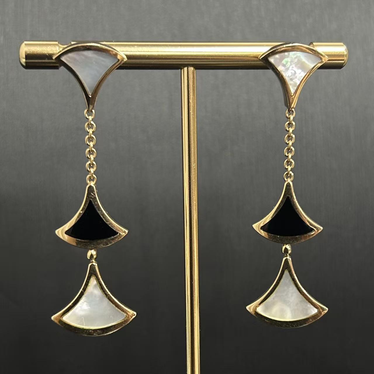 Bvlgari - Divas Dream - Yellow gold - Black