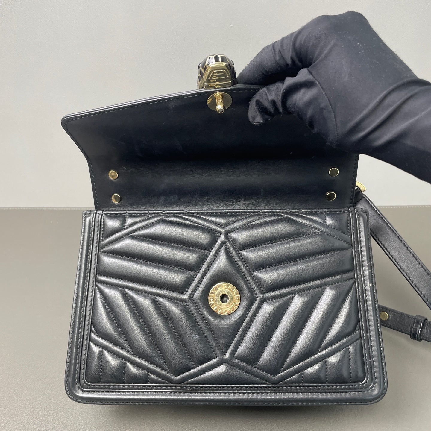 BVLGARI Serpenti Diamond Blast Leather Black - view 7