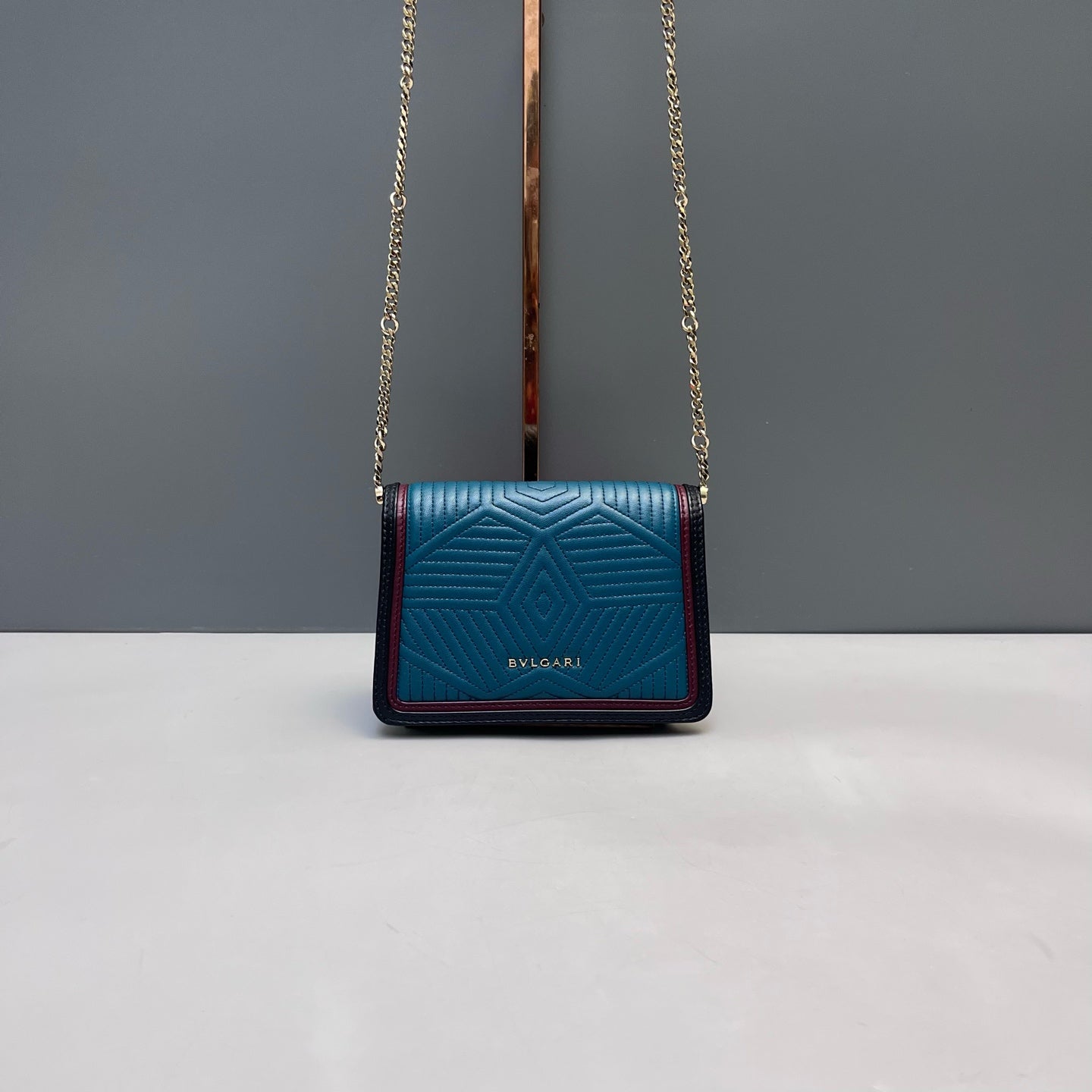 Bvlgari - Serpenti Forever Accordion Bag - Calfskin leather - Multicolour - (mini)