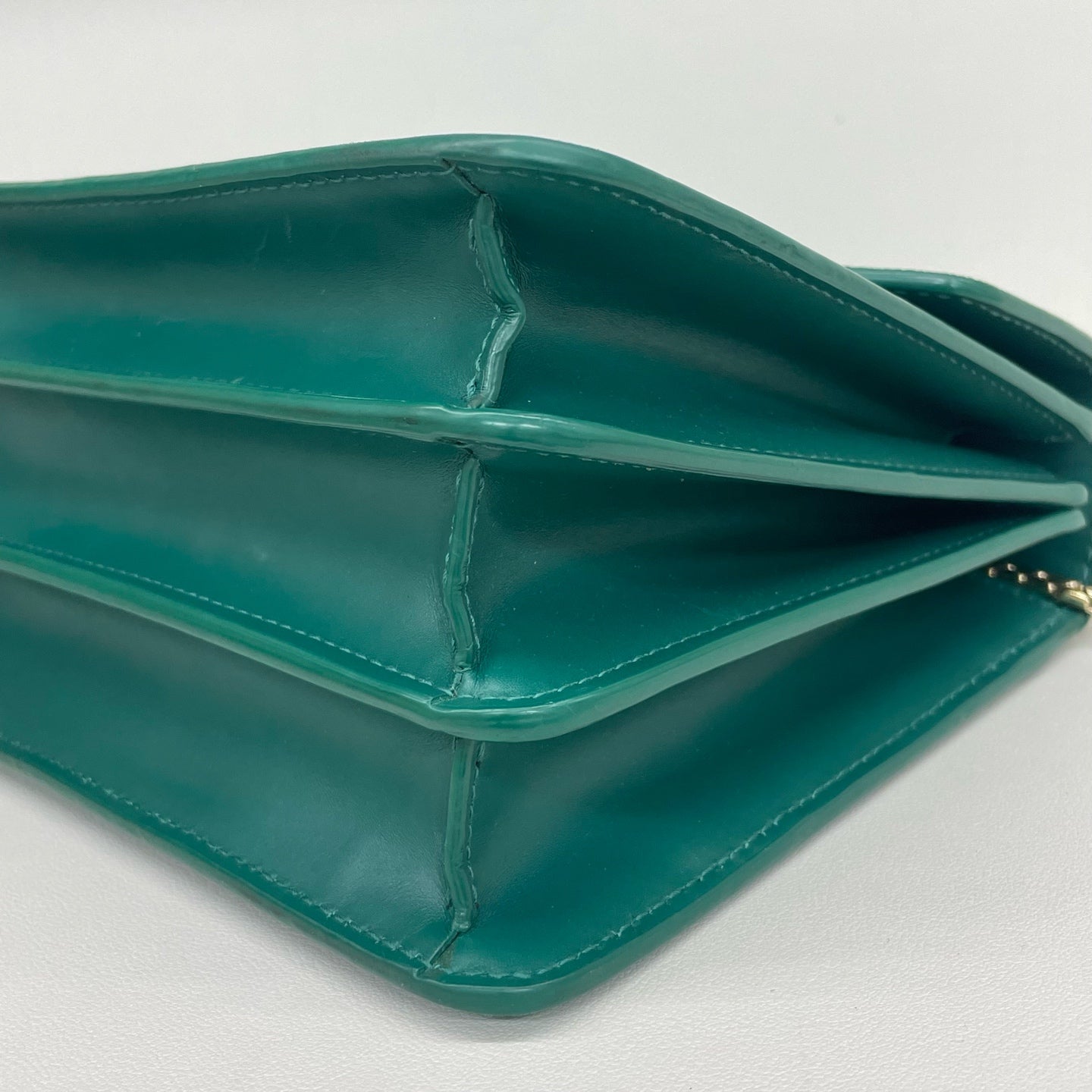 BVLGARI - Serpenti Forever Accordion Bag - Smooth calf leather with stingray leather flap - Emerald Green with Gold-Tone Hardware - (mini)