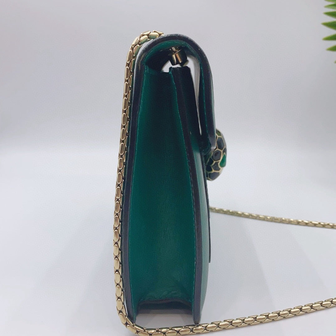 Bvlgari - Serpenti Forever Accordion Chain Bag - Calfskin leather - Green with Gold-Tone Hardware - (Small)