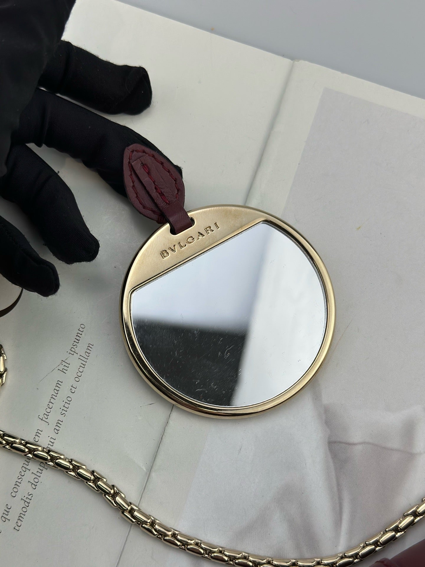 BVLGARI - Serpenti Forever - Calf leather - Burgundy with Gold-Tone Hardware - (large)