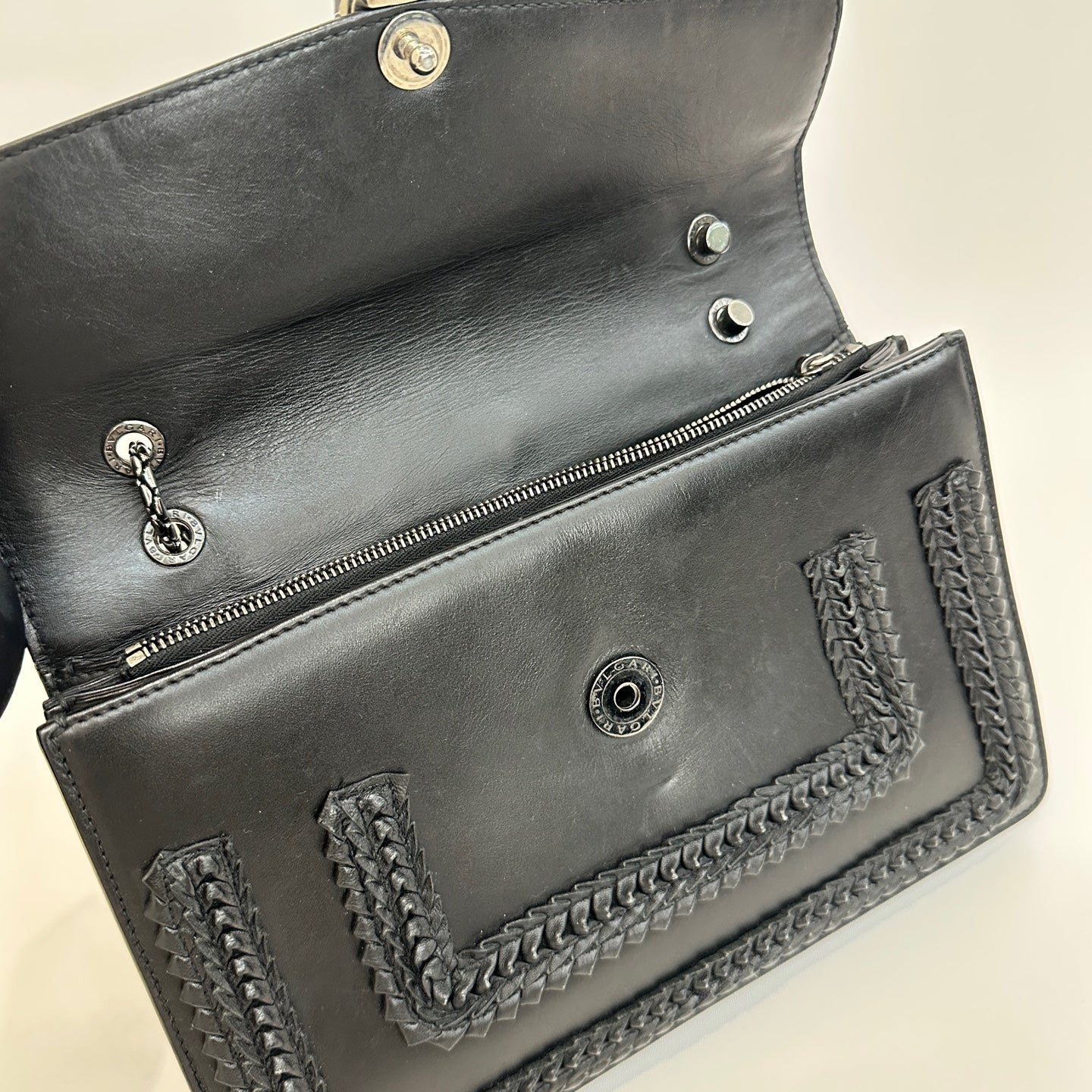Bvlgari - Serpenti Forever Flap Bag - Calfskin leather - Black - (medium)