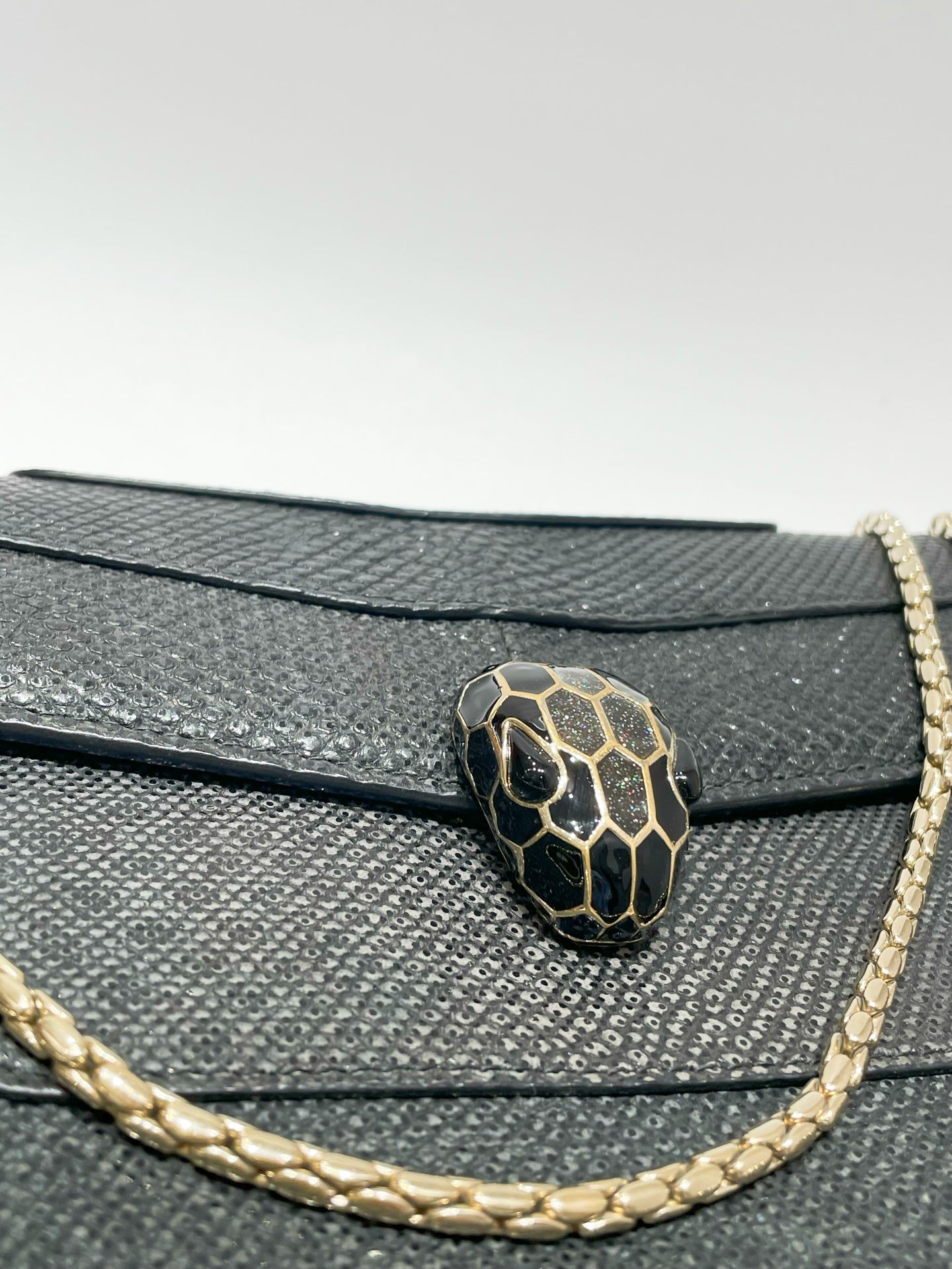 Bvlgari - Serpenti Forever - Leather - Black - (medium)
