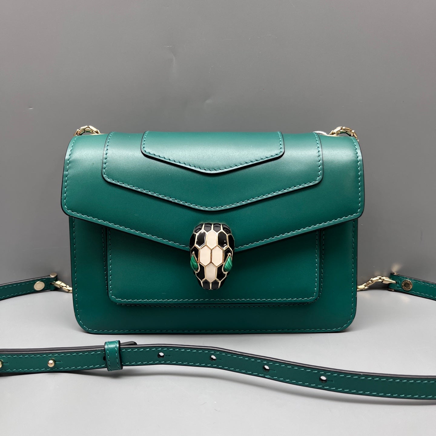 Bvlgari - Serpenti Forever - Leather - Green - (small)