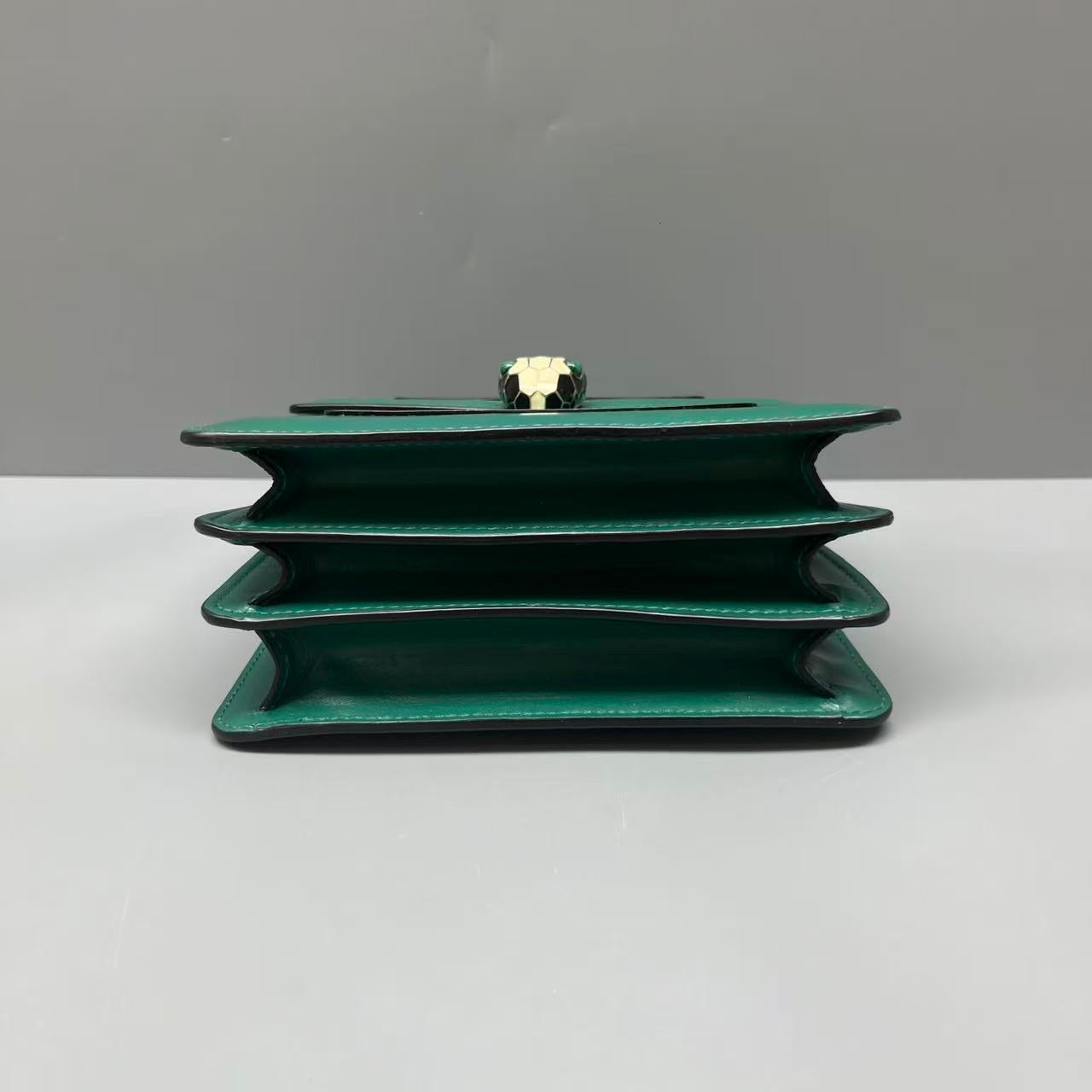 Bvlgari - Serpenti Forever - Leather - Green with Gold-Tone Hardware - (mini)