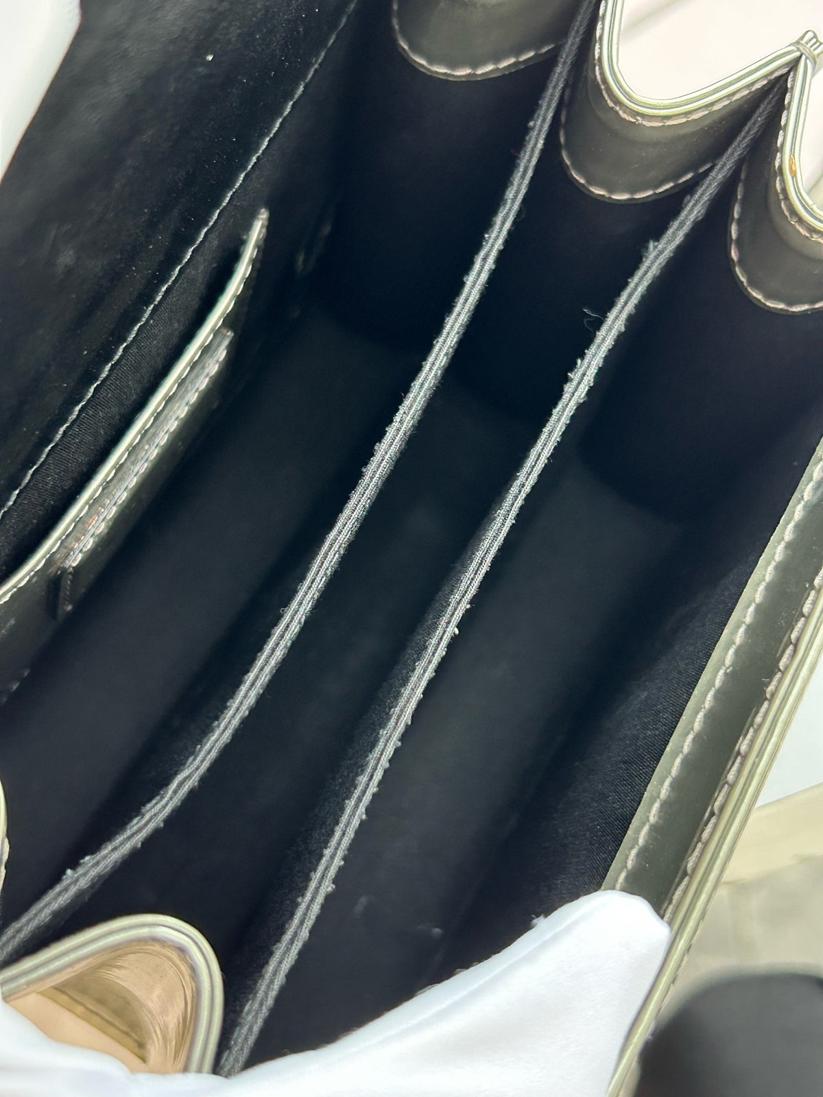 Bvlgari - Serpenti Forever - Leather - Silver - (small)