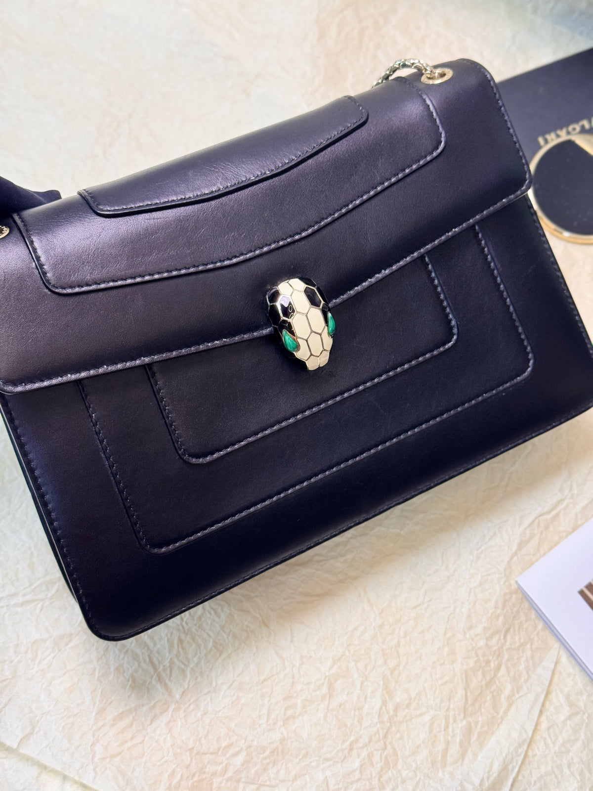 Bvlgari - Serpenti Forever Medium - Leather - Black - (medium)
