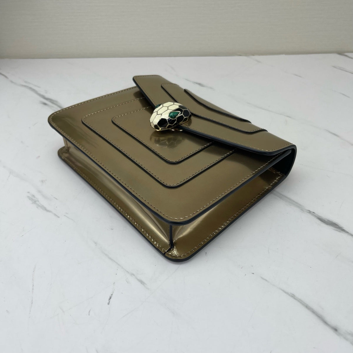 Bvlgari - Serpenti Forever - Patent leather - Gold - (mini)