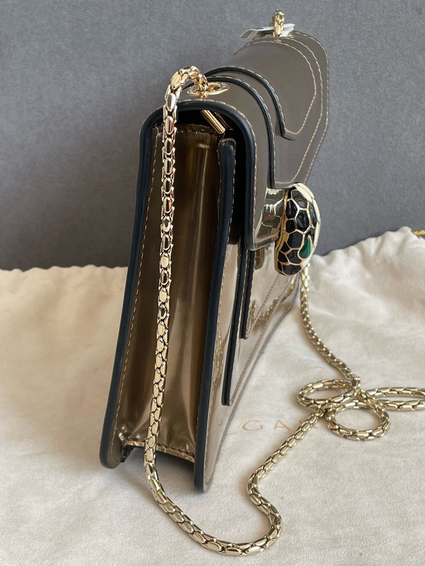 Bvlgari - Serpenti Forever - Patent leather - Gold - (small)