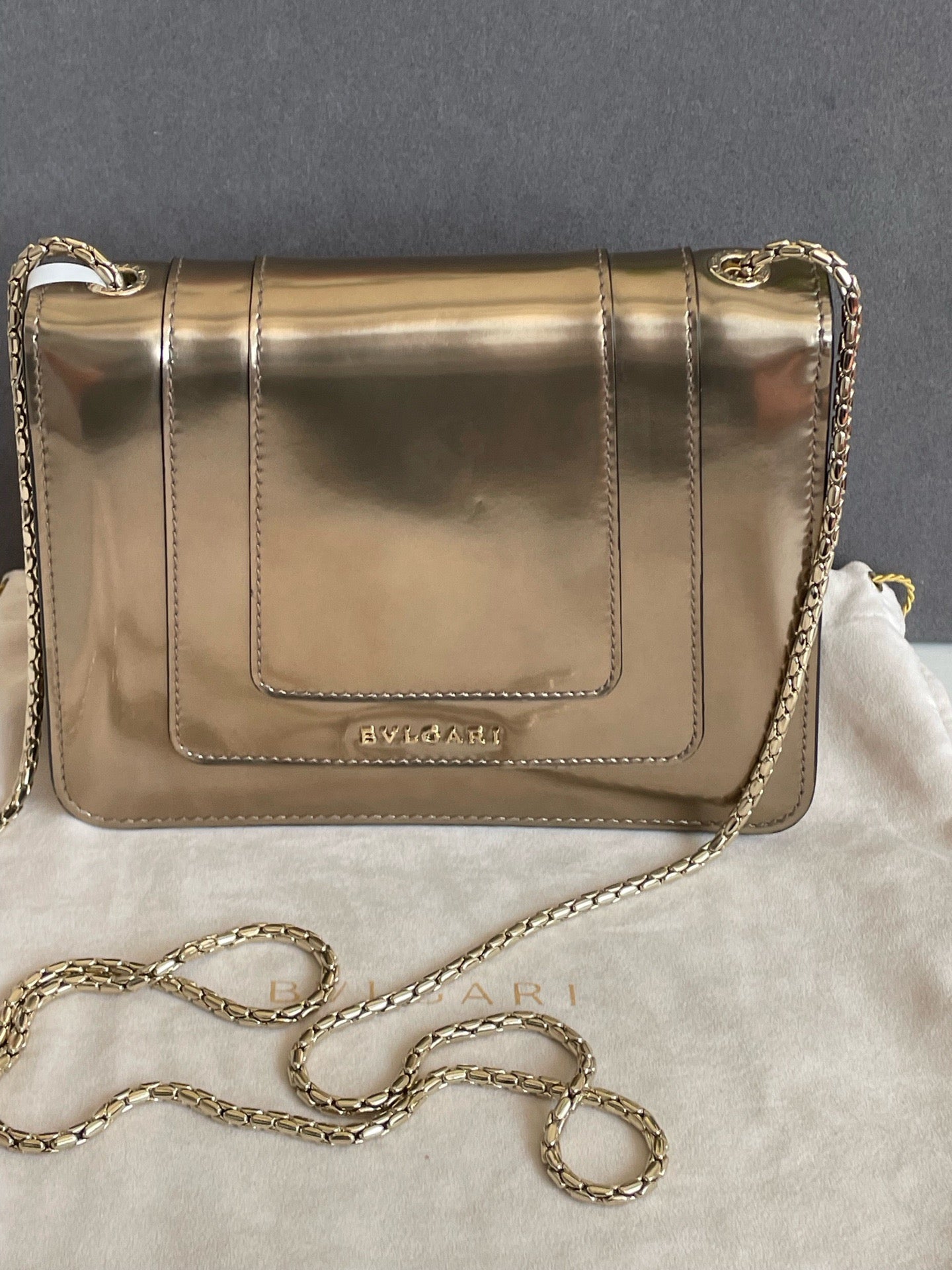 Bvlgari - Serpenti Forever - Patent leather - Gold - (small)