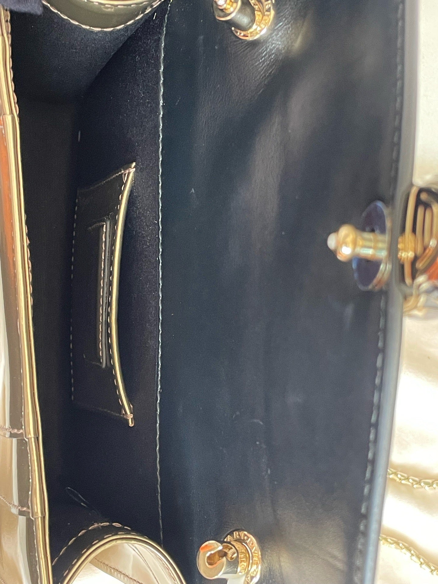 Bvlgari - Serpenti Forever - Patent leather - Gold - (small)