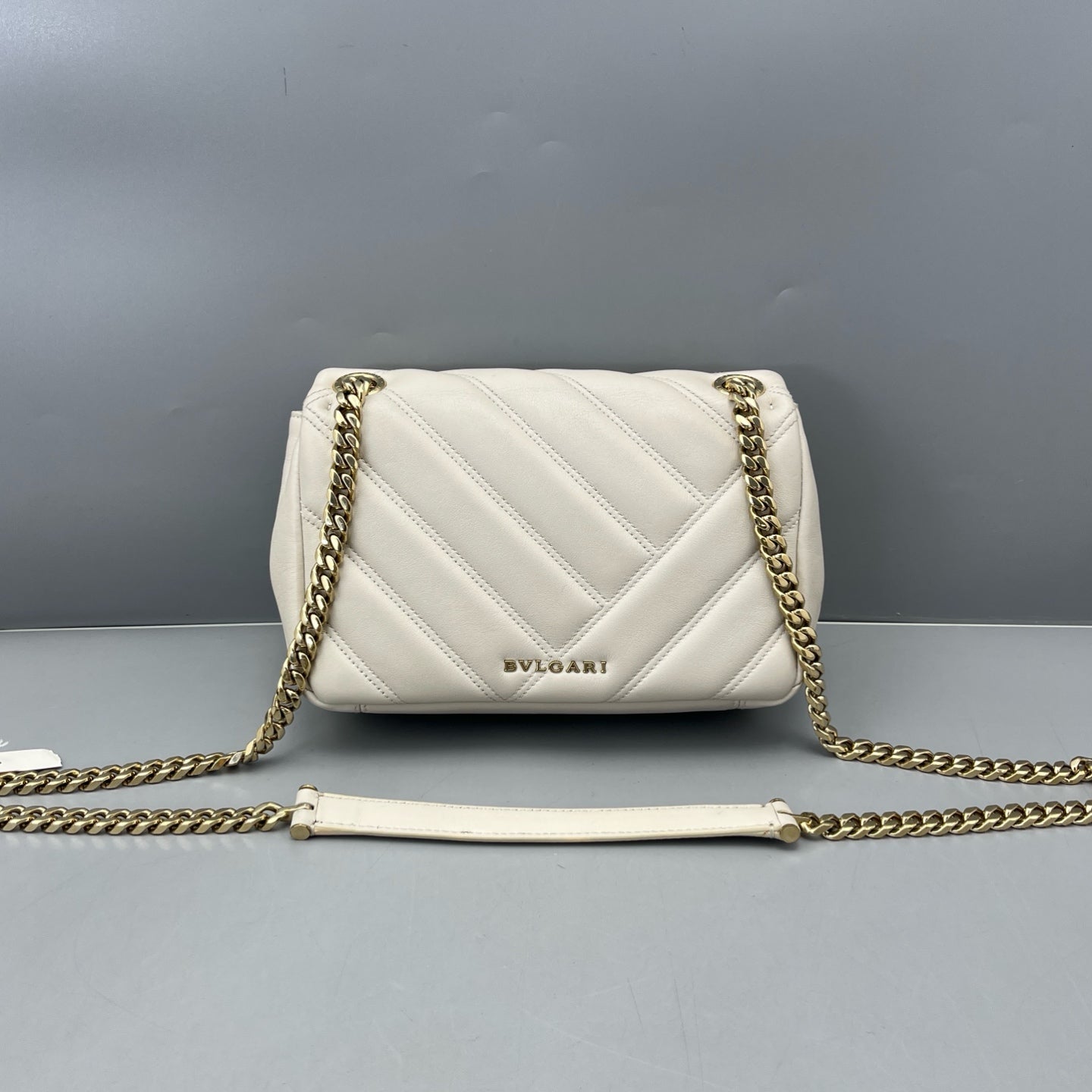 Bvlgari - Serpenti Forever Quilted Shoulder Bag - Leather - White - (mini)