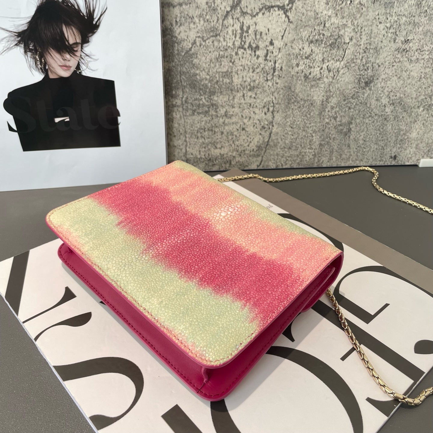 Bvlgari - Serpenti Forever Riviera Limited Edition Gradient Chain Bag - Stingray leather - Multicolour (Pink and Green Gradient) - (Small)