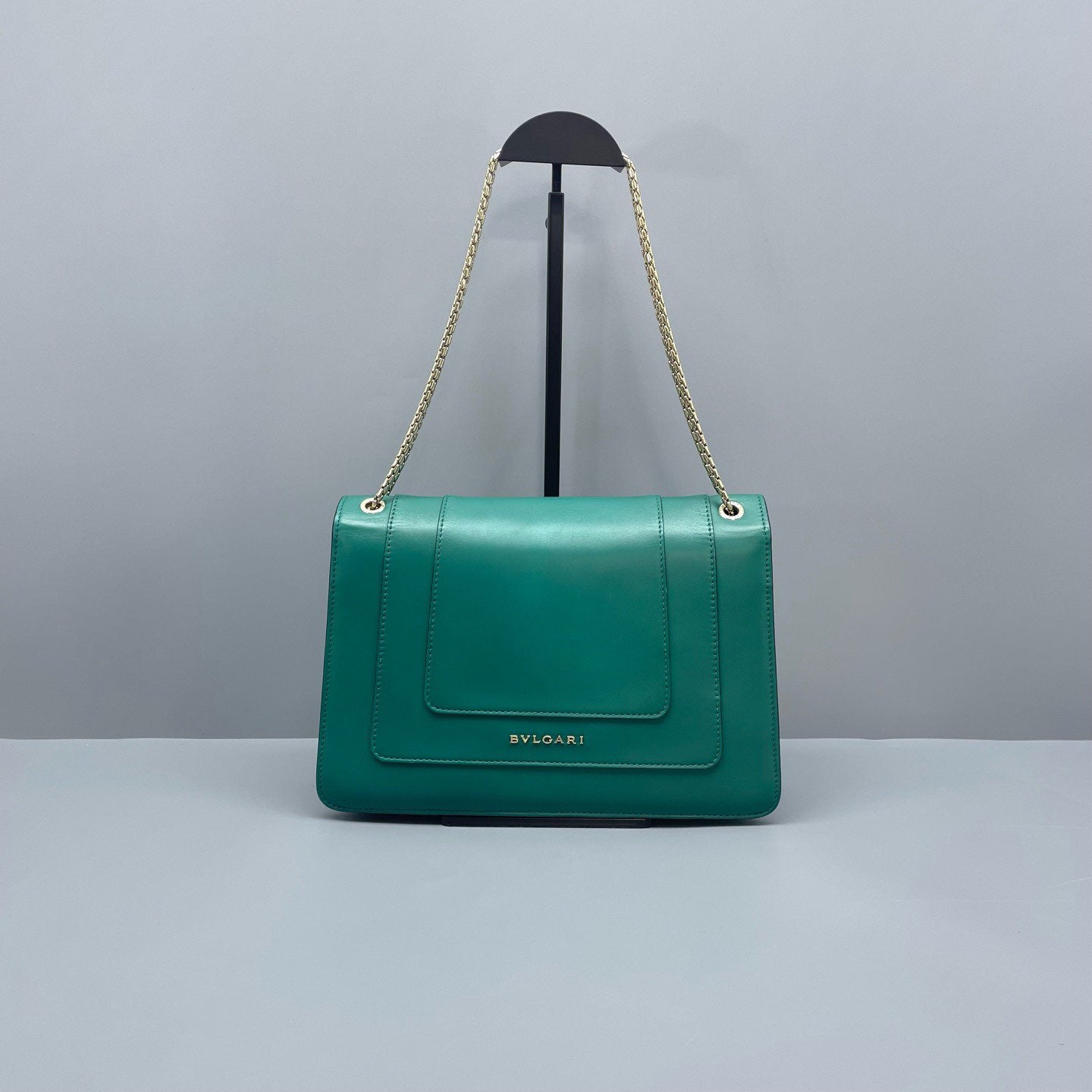 Bvlgari - Serpenti Forever - Smooth calfskin leather - Green with Gold-Tone Hardware - (Medium)