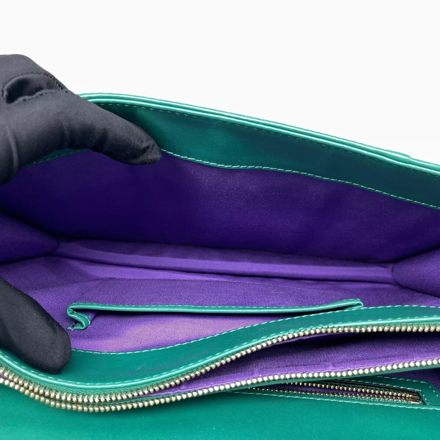Bvlgari - Serpenti Forever - Smooth calfskin leather - Green with Gold-Tone Hardware - (Medium)