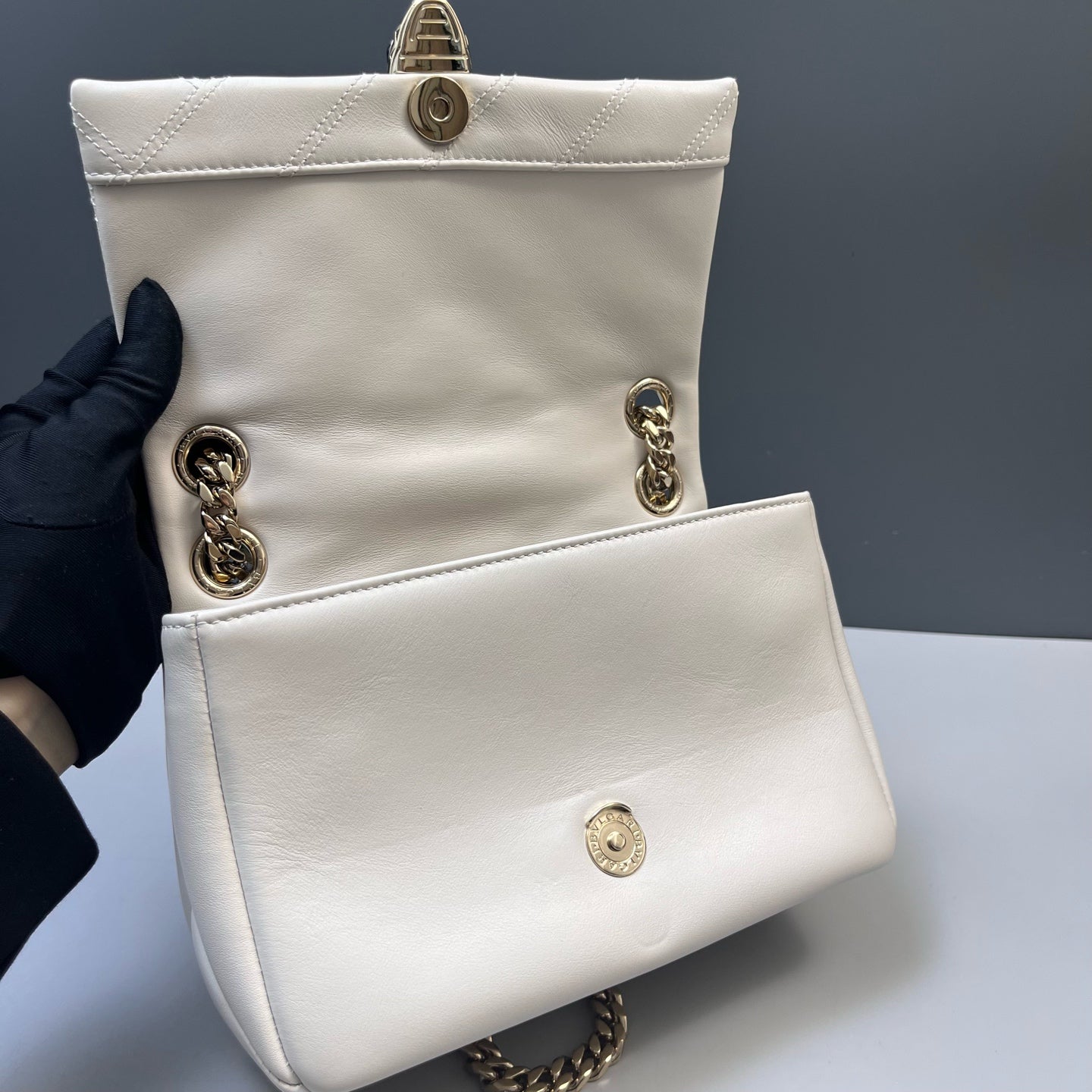 Bvlgari - Serpenti - Leather - Beige - (small)