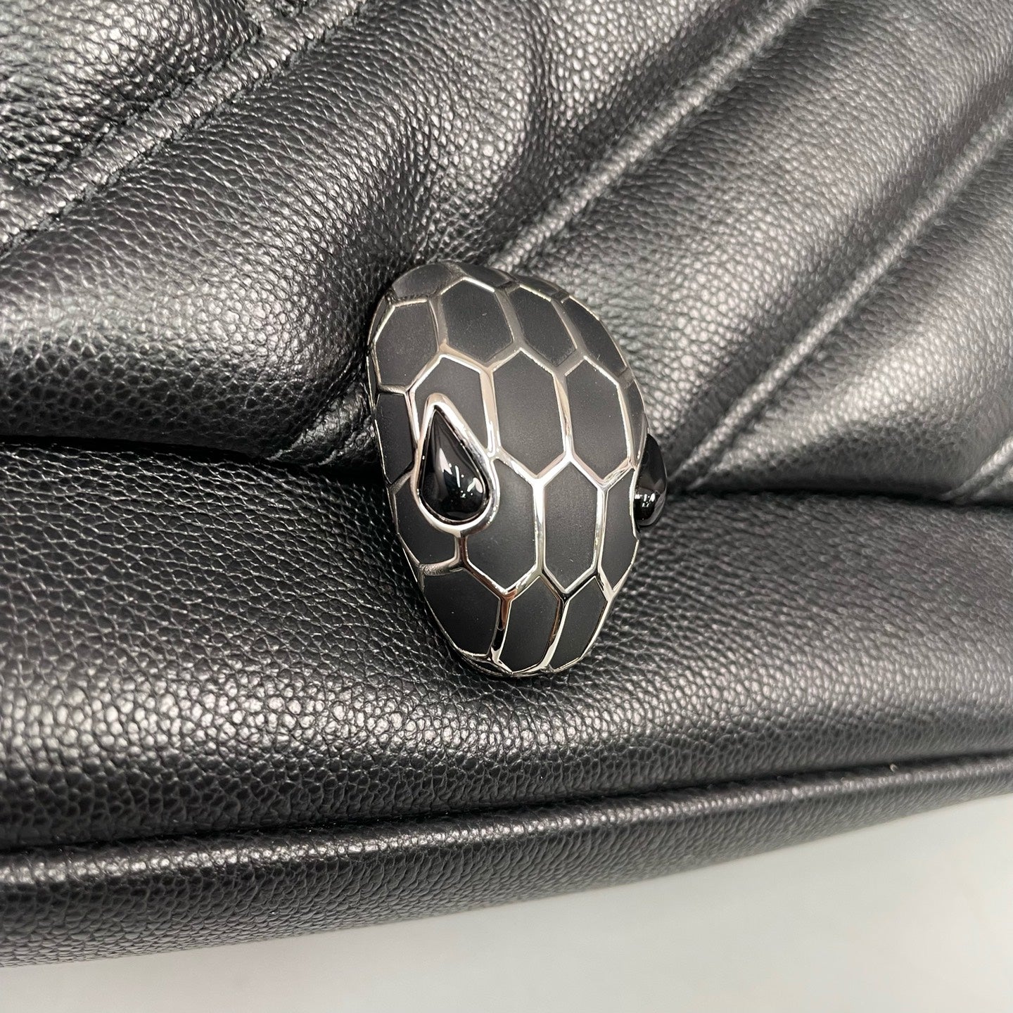 Bvlgari - Serpenti - Leather - Black - (Small)