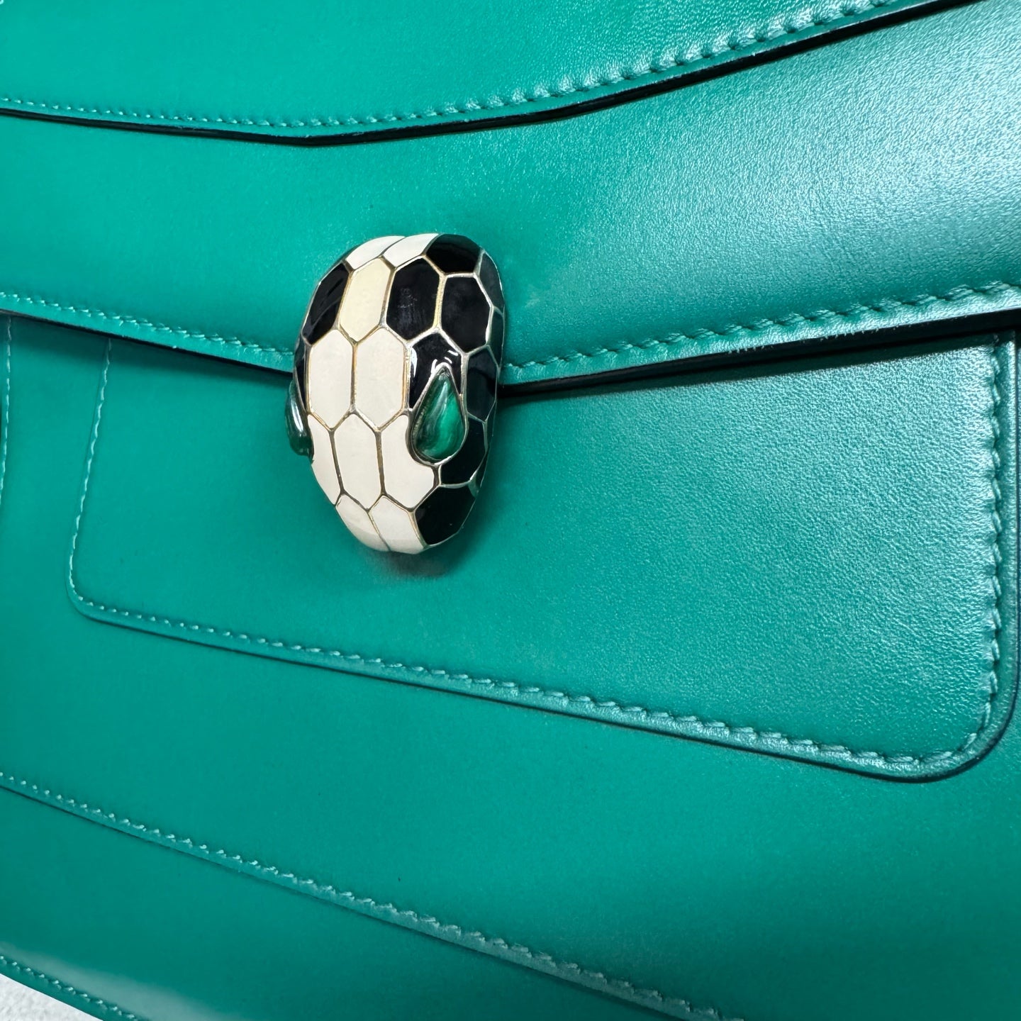 Bvlgari - Serpenti - Leather - Green - (Medium)