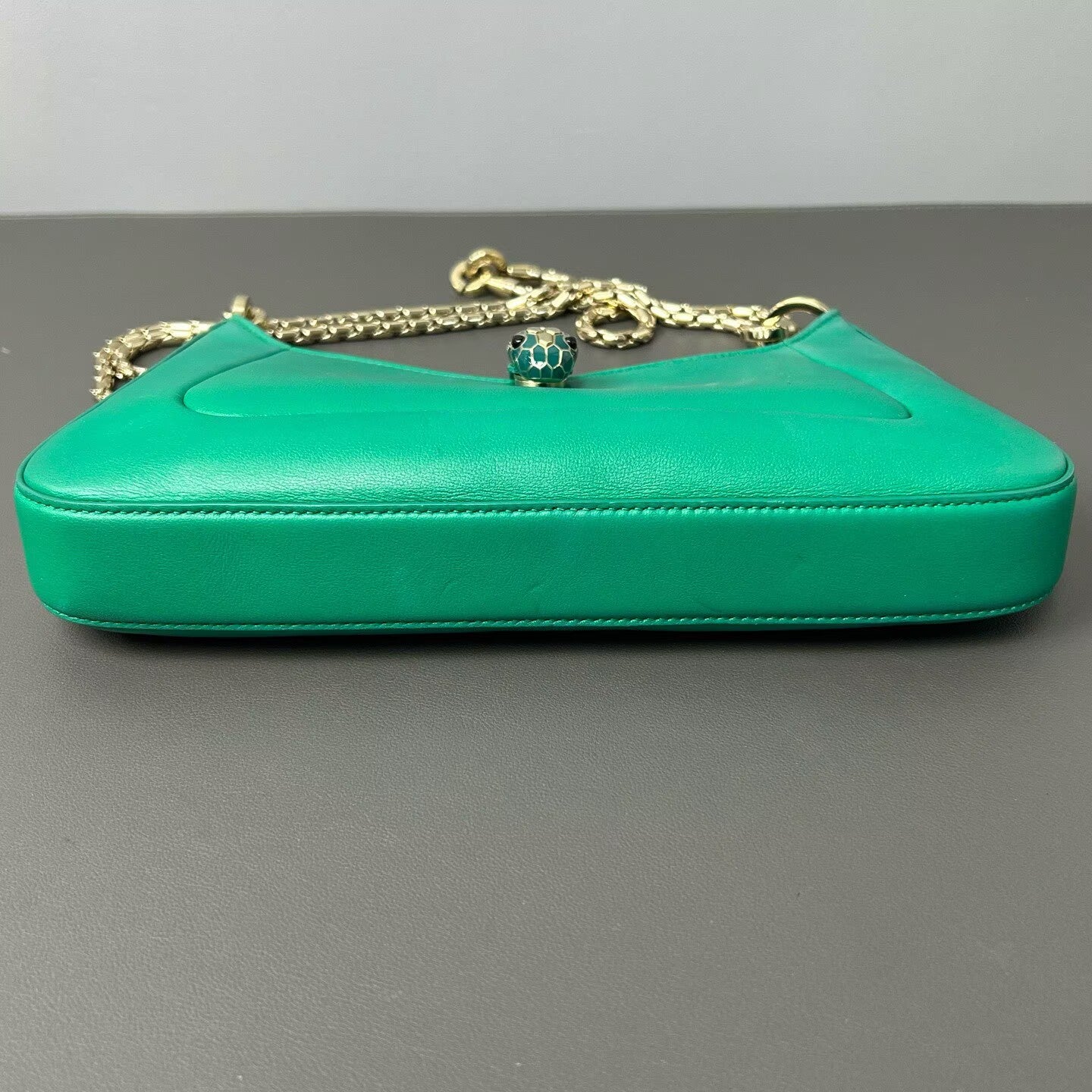 Bvlgari - Shoulder Bag - Calfskin leather - Vivid Green with Gold-Tone Hardware - (medium)