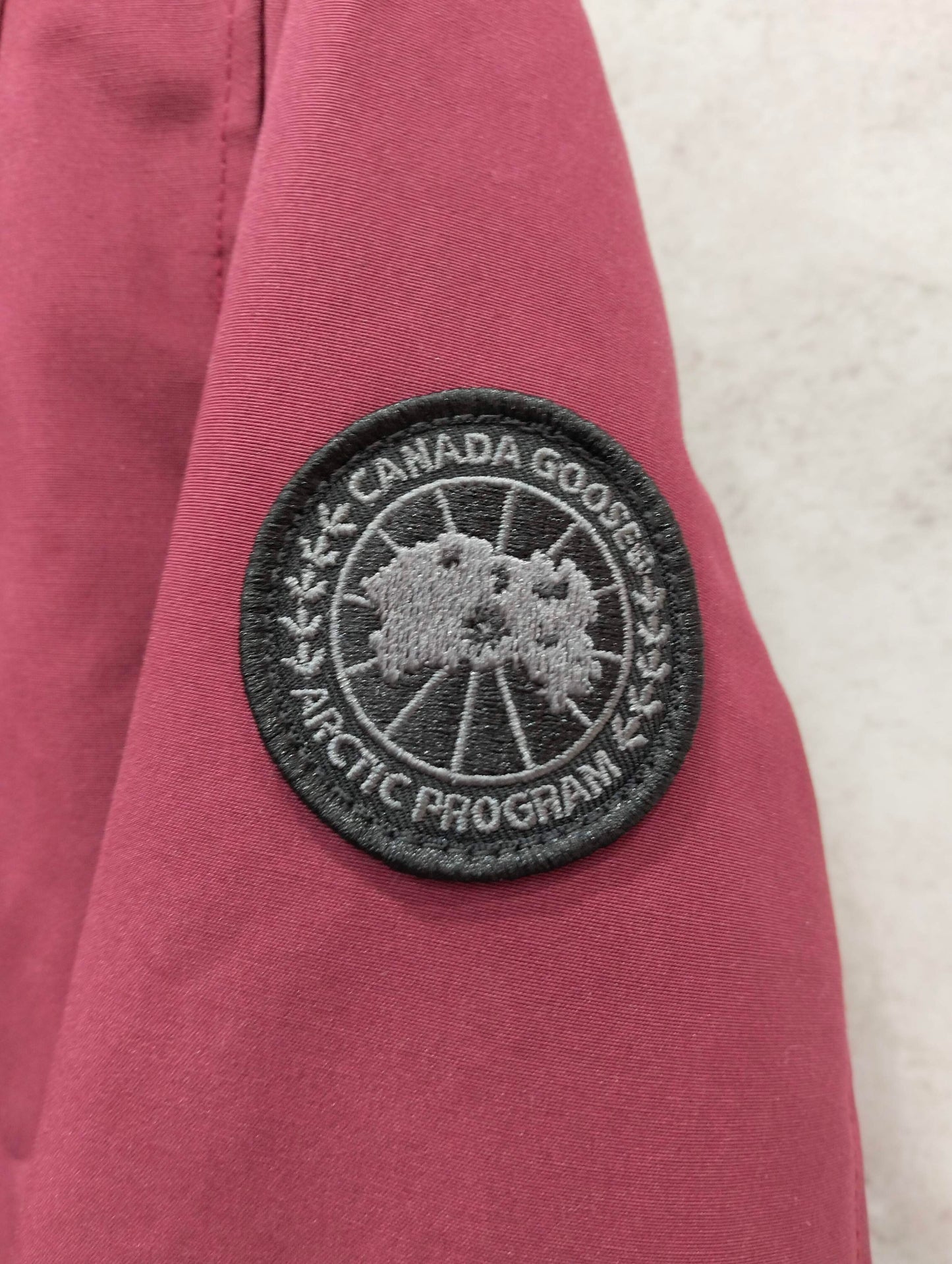 Canada Goose - Other - Polyamide - Red - (48)