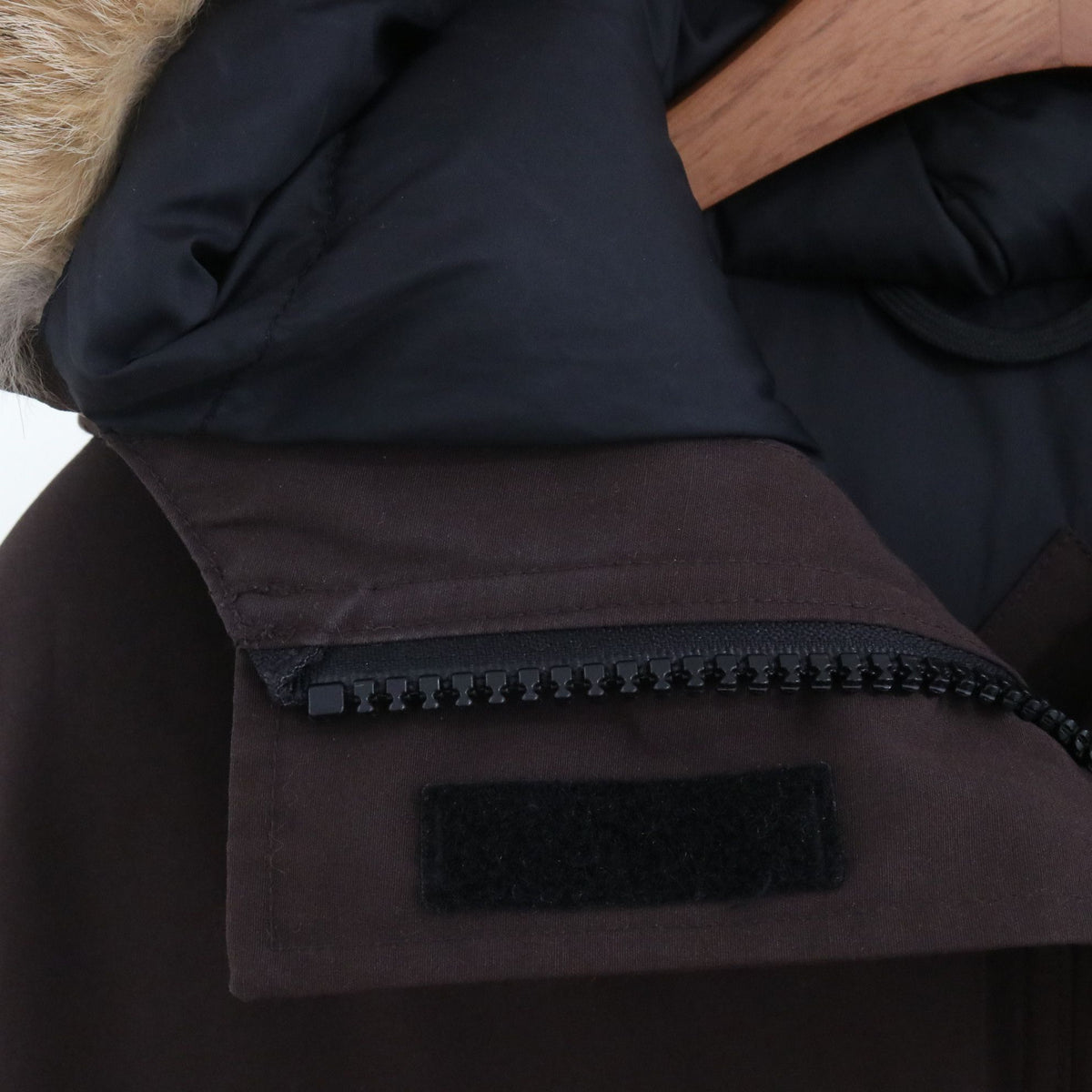 Canada Goose - Other - Polyester - Brown - (XS)