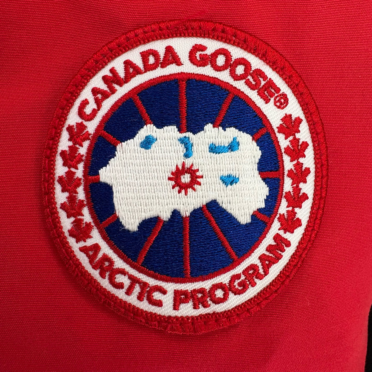 Canada Goose - Other - Polyester - Red - (M)