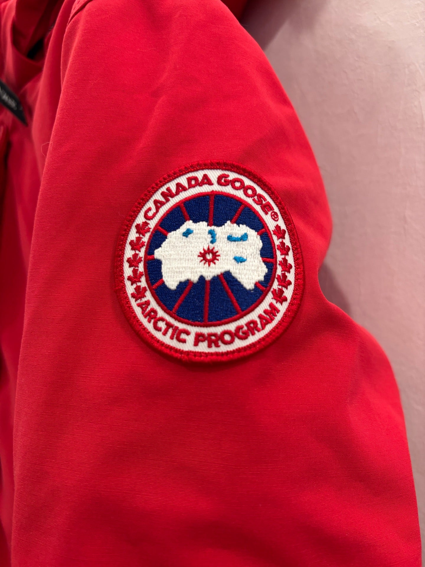 Canada Goose - Trillium - Polyester blend with down fill and coyote fur trim - Red - (XS)