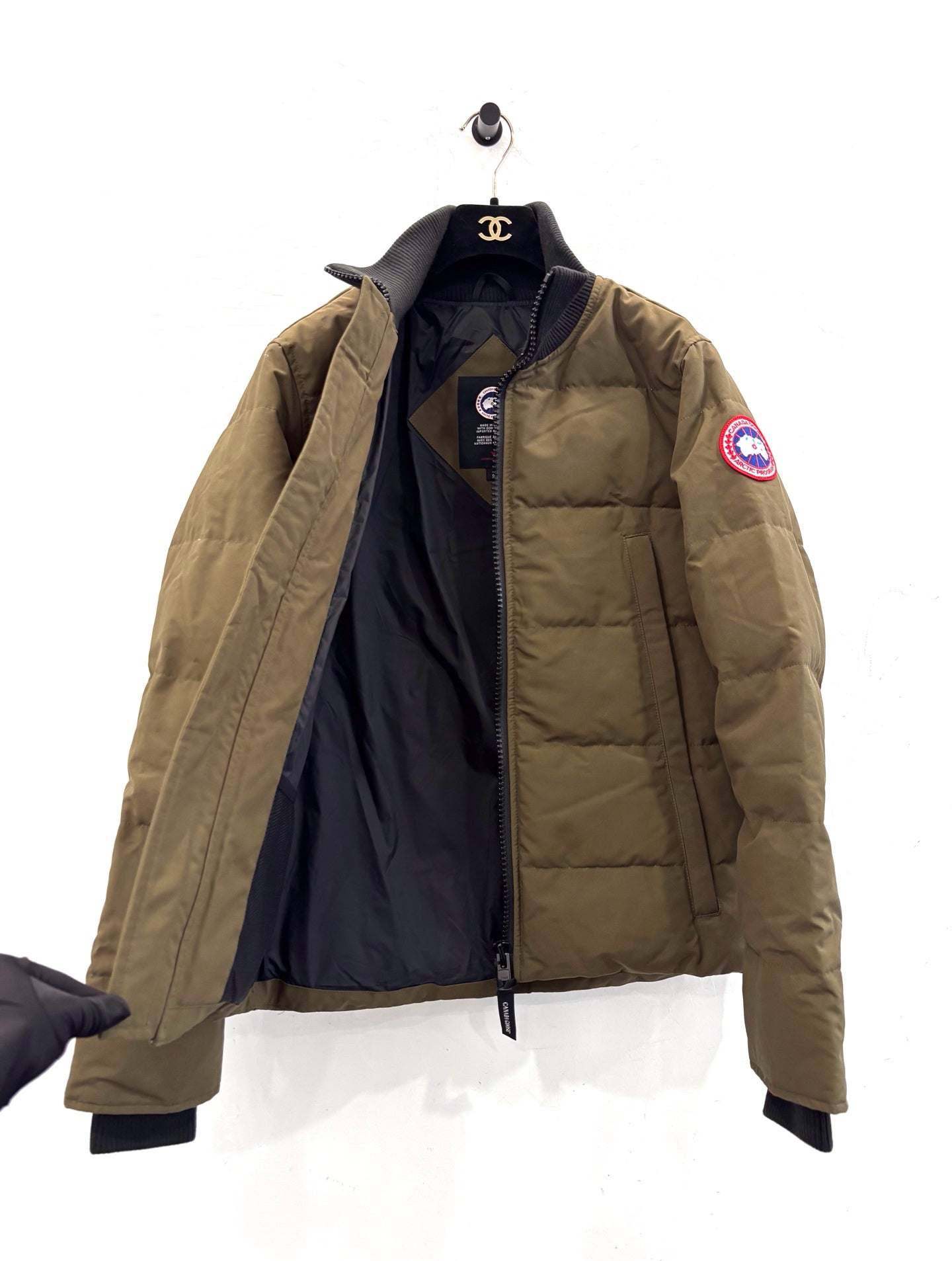 Canada Goose - Woolford - Polyester-cotton blend exterior, polyester lining, 80% duck down and 20% duck feather filling - Military Green - (S)