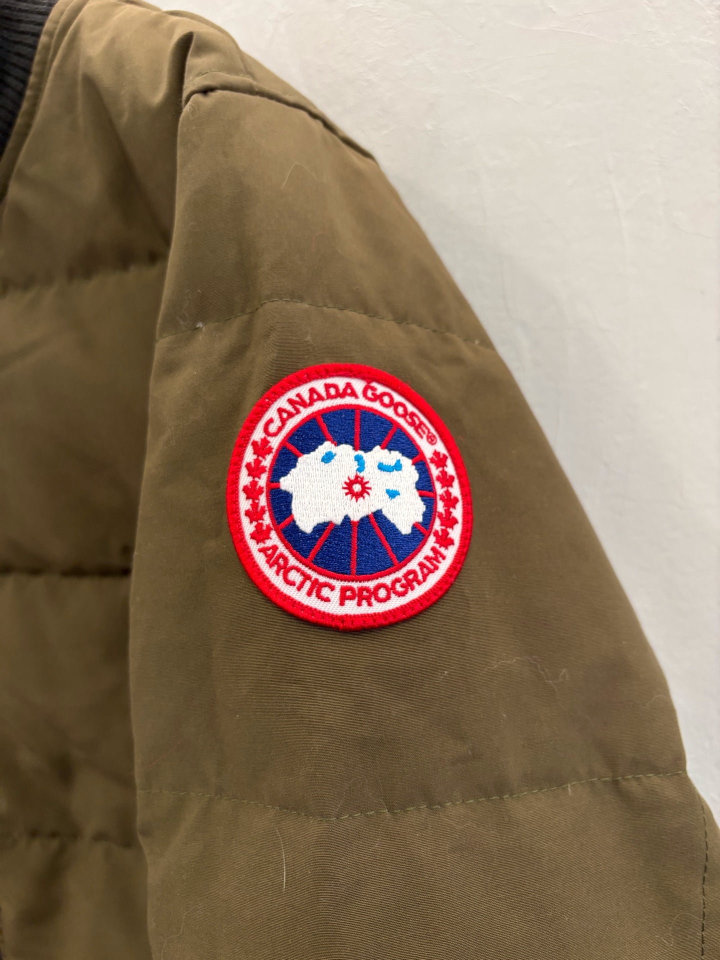 Canada Goose - Woolford - Polyester-cotton blend exterior, polyester lining, 80% duck down and 20% duck feather filling - Military Green - (S)