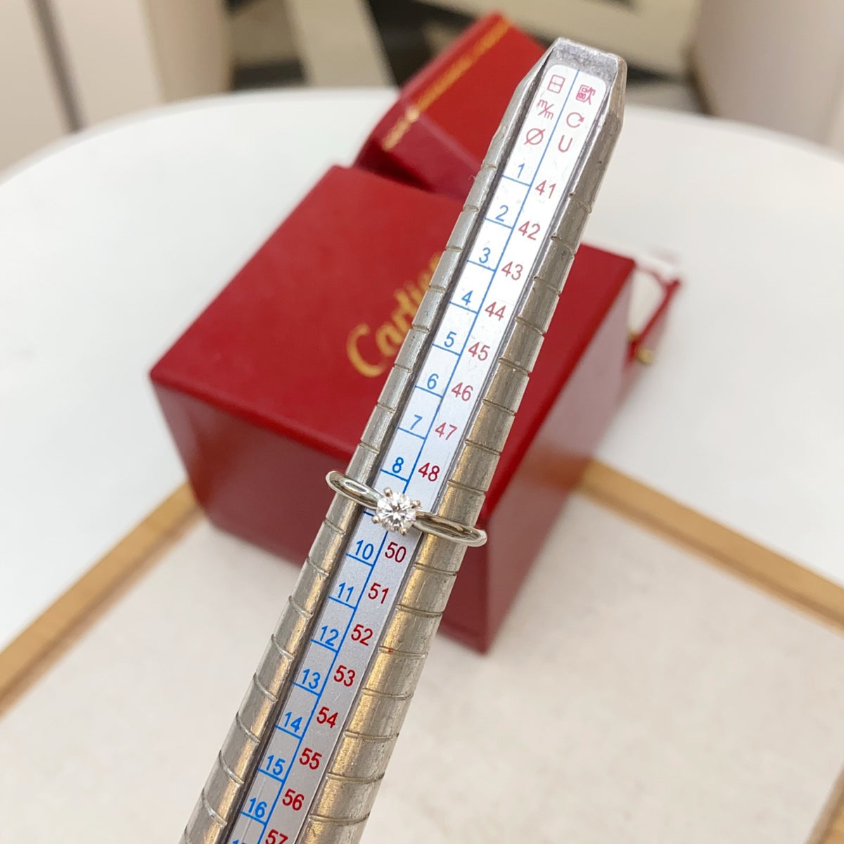 Cartier - 1895 - 950 platinum; 0.23 ct diamond, E colour, VVS1 clarity, triple excellent cut, no fluorescence - Silver - (49)