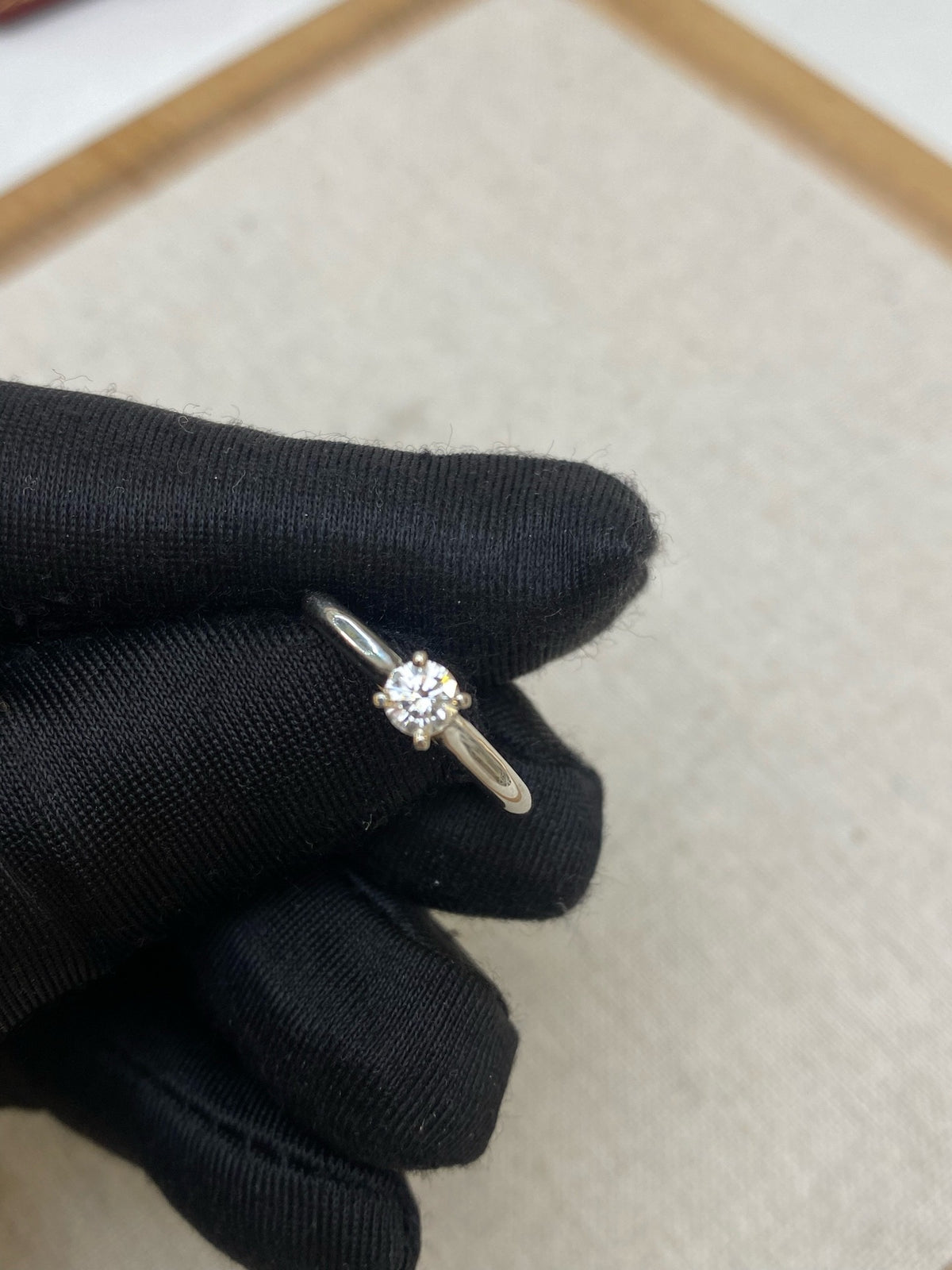 Cartier - 1895 - 950 platinum; 0.23 ct diamond, E colour, VVS1 clarity, triple excellent cut, no fluorescence - Silver - (49)